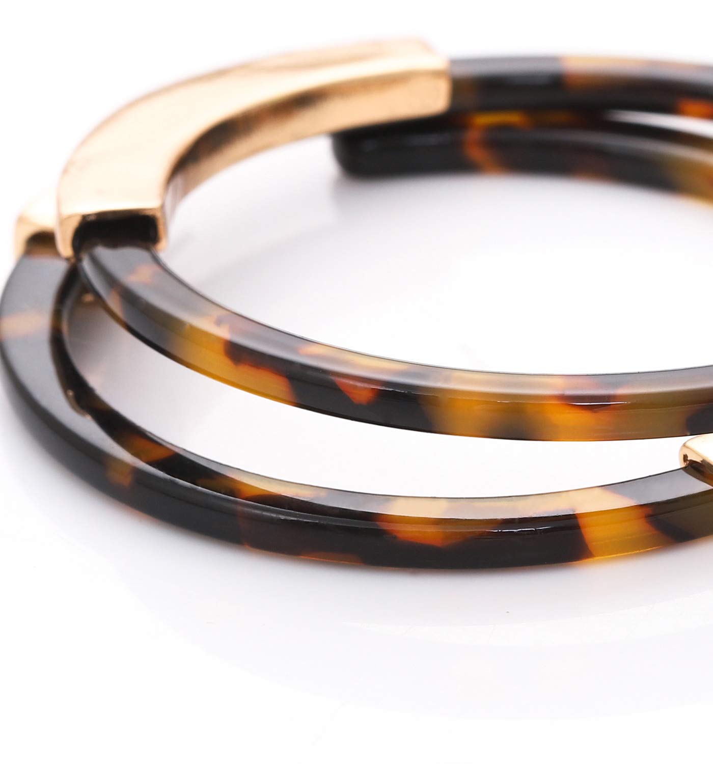 Stylish Geometric Acrylic Hoop Earrings for Women - Bohemian Tortoise Shell Design Fashion Jewelry - Perfect for Casual Wear, Parties & Gift Giving
