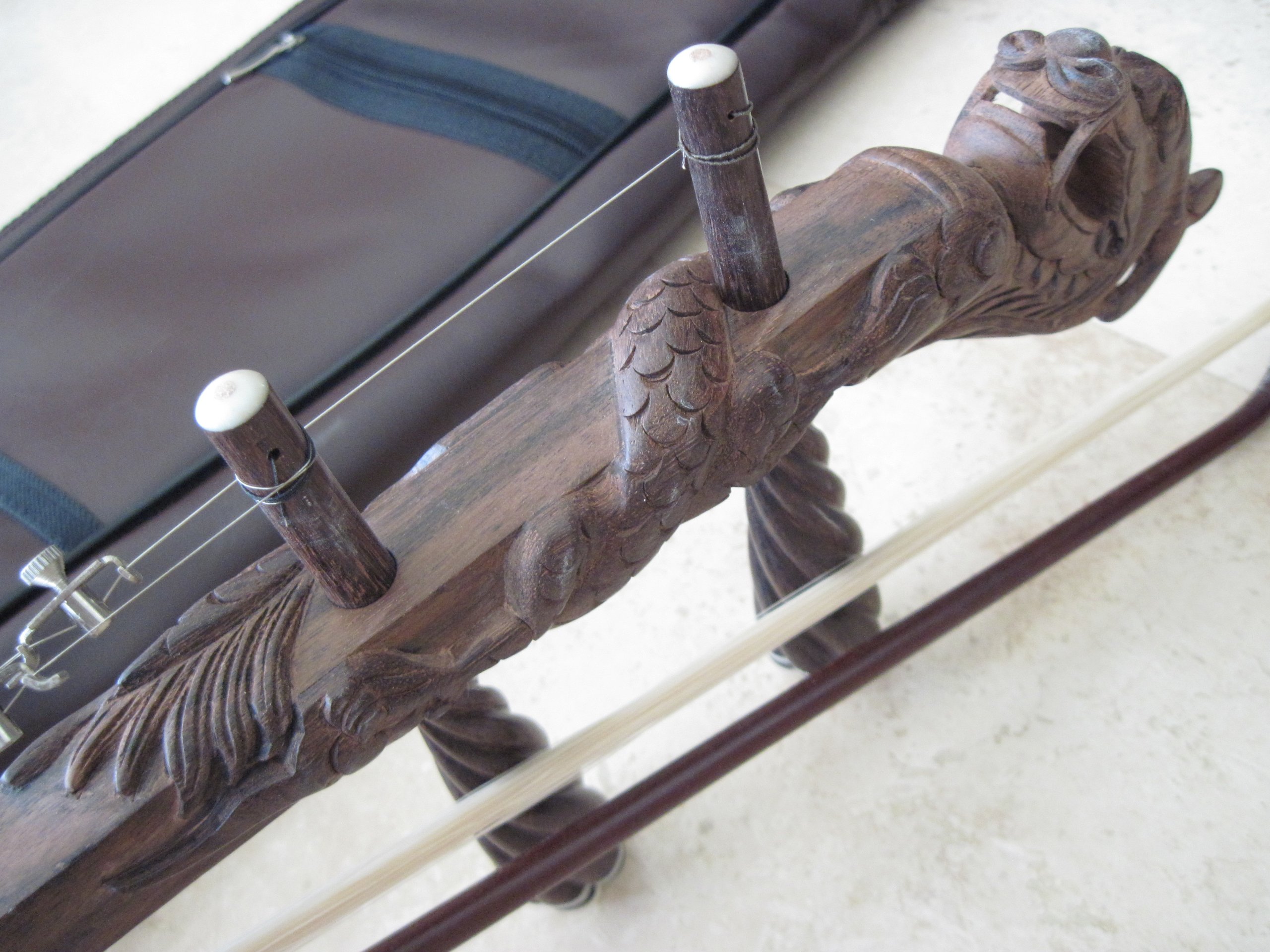 Premium Chinese Erhu Violin - 2 Strings Dragon Head Design, Mahogany Wood for Professional Performance | Perfect for Traditional Music, Concerts & Cultural Events