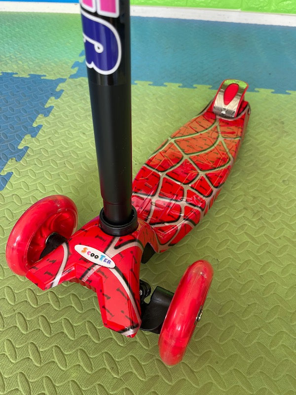 Best Kids Kick Scooter with LED Light-Up Wheels & Cool Graphics - Fun Outdoor Ride for Boys & Girls Ages 5-12 (Perfect for Park, Sidewalk & Neighborhood Adventures)