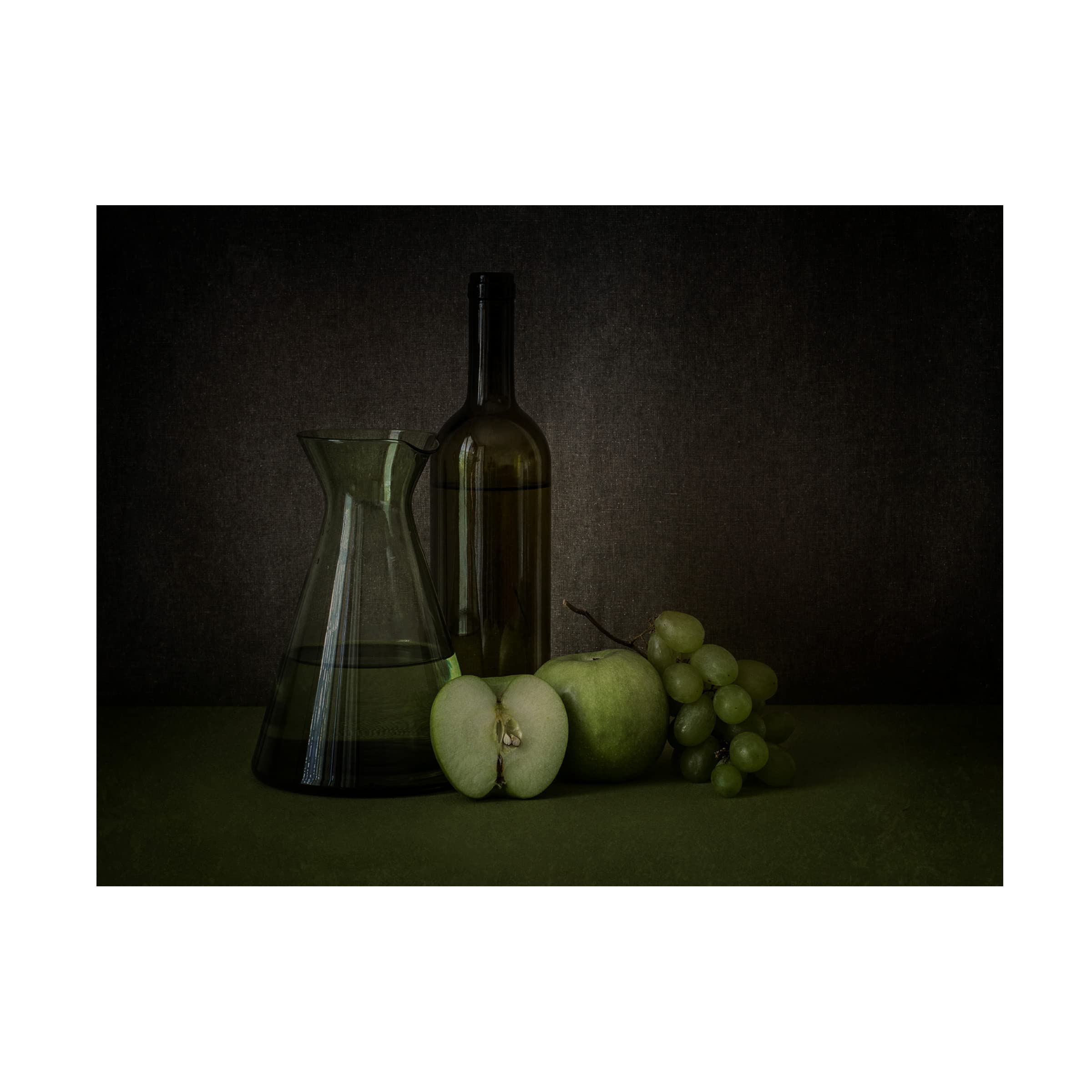 Trademark Fine Art 'Green' Canvas Art by Lenka - Modern Abstract Wall Decor for Living Room, Bedroom & Office - Perfect for Home & Office Decor