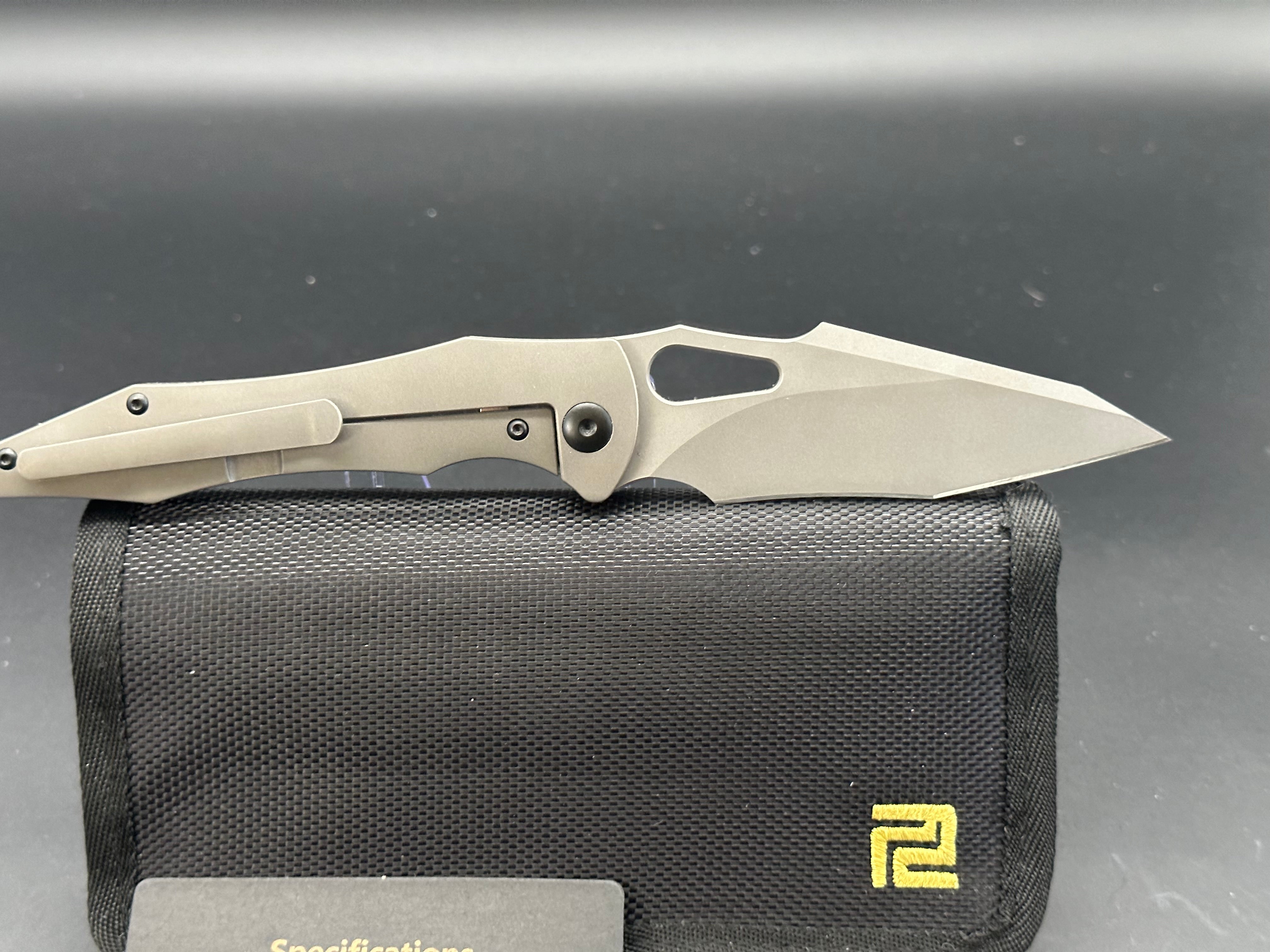 Artisan Cutlery Gavco Great White Knife - Premium Stainless Steel Folding Pocket Knife for Outdoor, Camping, Hiking & Everyday Carry (EDC)