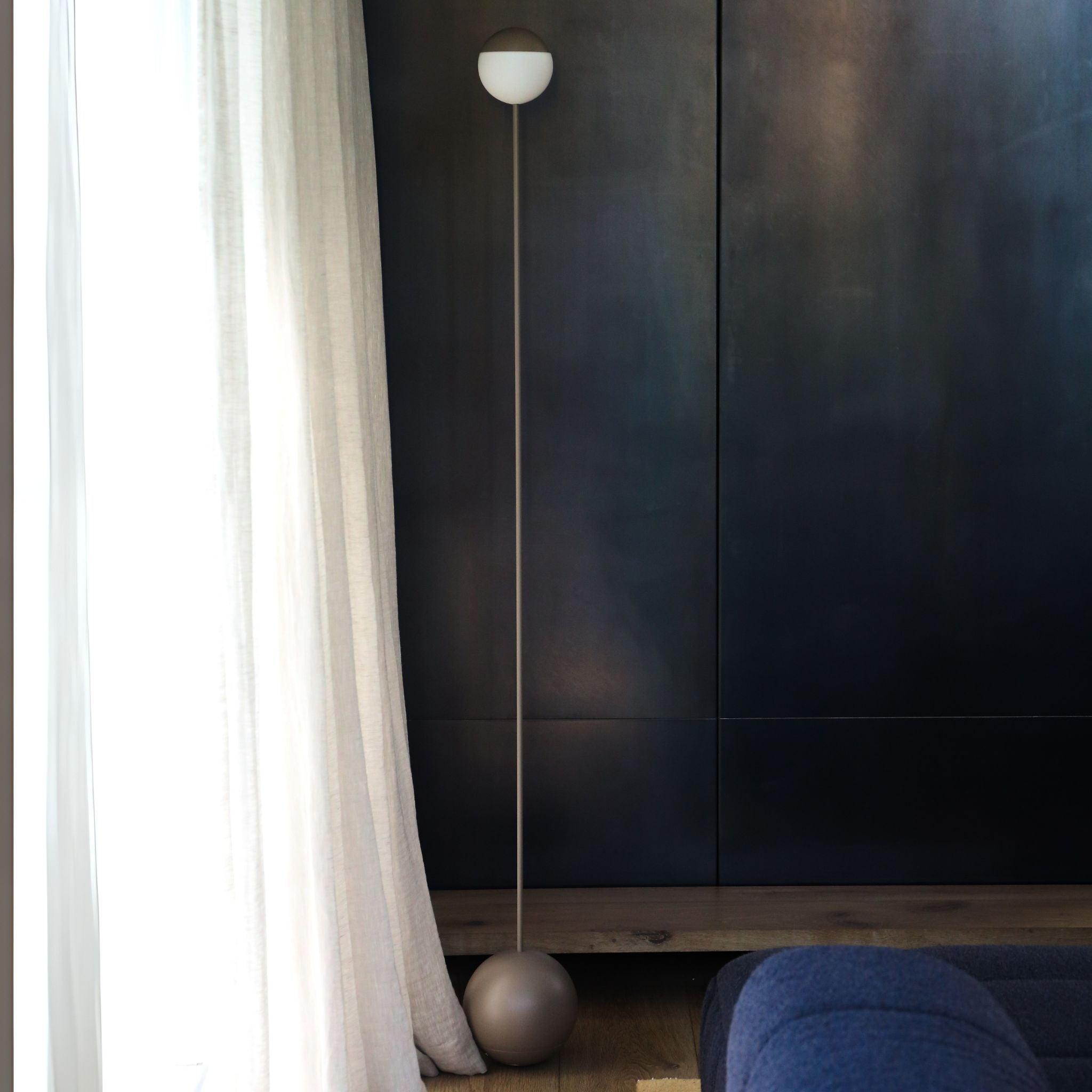 MADE BY PEN Sway Floor Lamp in Warm Grey - Modern Adjustable Standing Light for Living Room, Bedroom, or Office Decor
