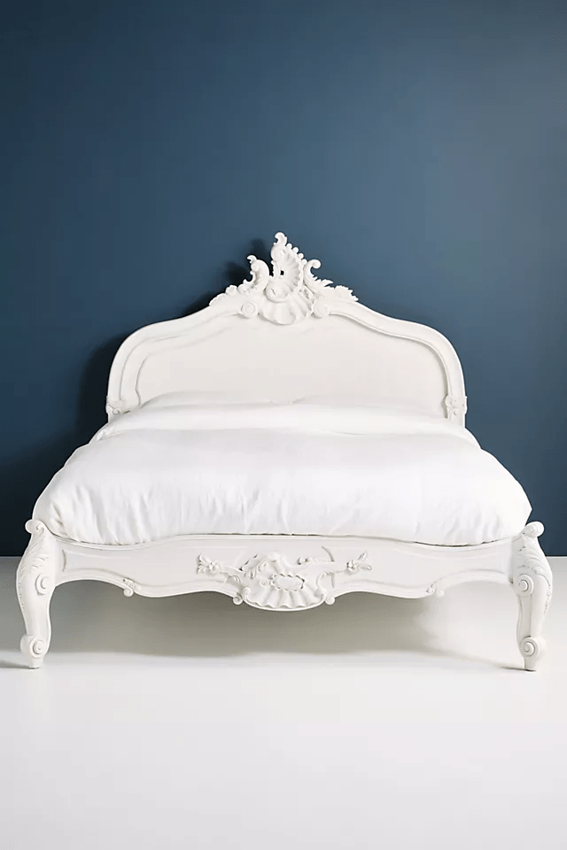 Hand Carved Solid Wooden Menara Bed Frame - Queen Size Wood Platform Bed with Headboard & Footboard - Modern Minimalist Bedroom Furniture for Master Bedroom, Guest Room, or Apartment