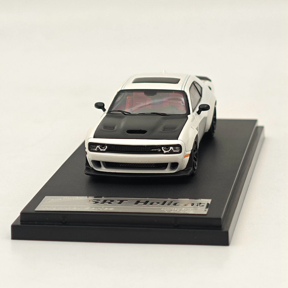 1:64 Scale Dodge SRT Hellcat Diecast Metal Car Model - White with Carbon Accents - Collectible Muscle Sports Car for Display & Racing Enthusiasts