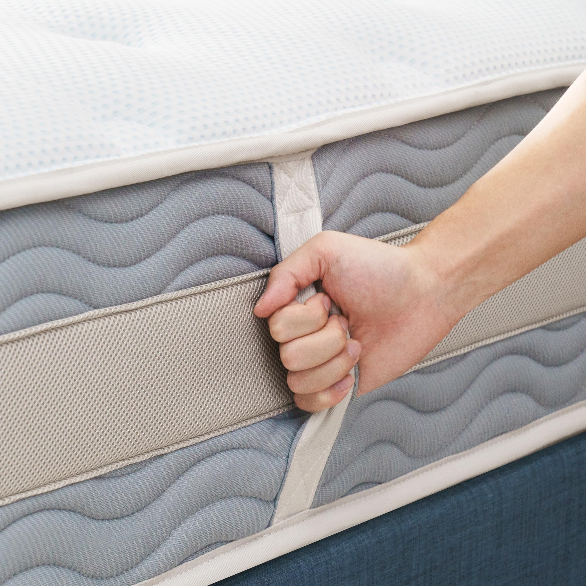 ZINUS 10 Inch Hybrid Mattress - Twin Size, Fiberglass Free, Medium Plush Comfort with Motion Isolation | CertiPUR-US Certified Foams & Fabric | Mattress in a Box for Bedroom, Guest Room & Dorm Use