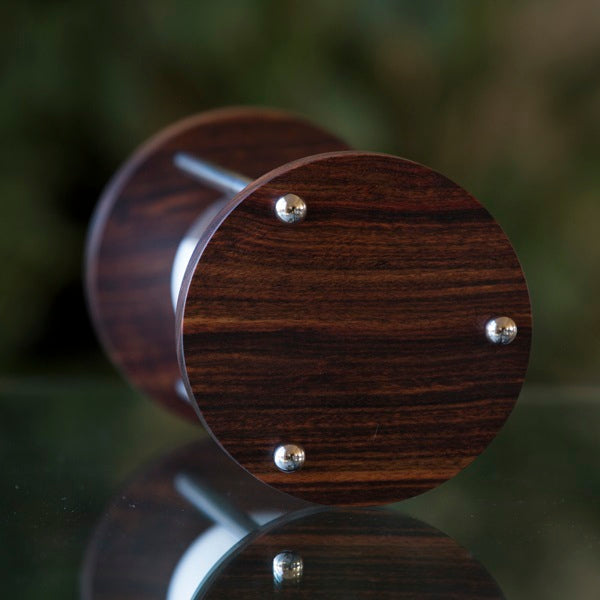 Premium 50-Minute Chechen Hourglass with Metal Spindles - Perfect for Meditation, Yoga, and Time Management in Home or Office