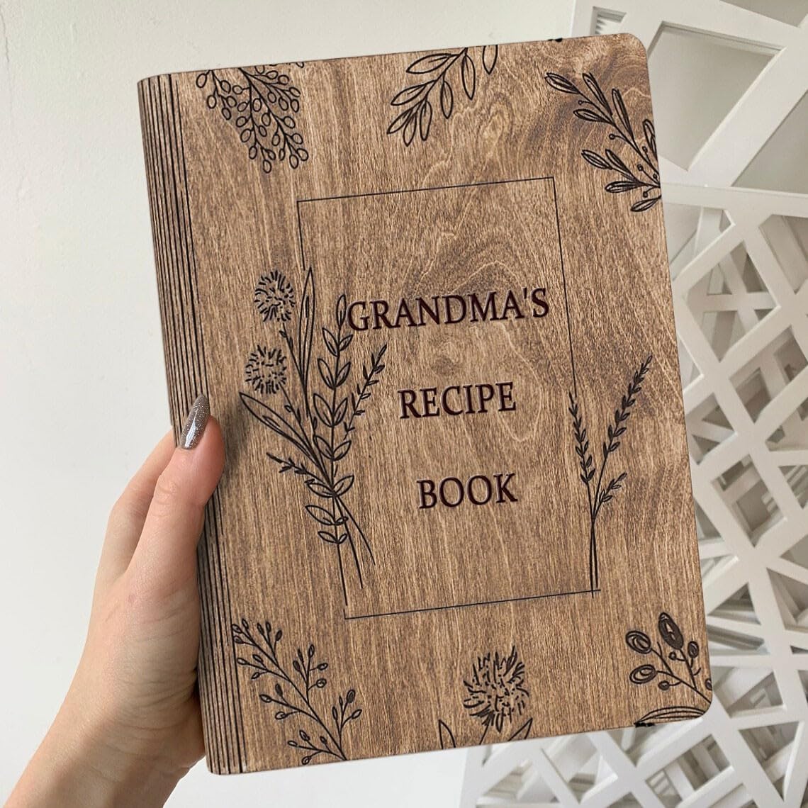 Personalized Wooden Recipe Book Binder - Custom Family Cookbook Journal with Wood Cover, A5 Sketchbook Notebook for Writing Recipes - Perfect Mother's Day & Christmas Gift for Home Chefs, DIY Cooking Enthusiasts & Food Lovers
