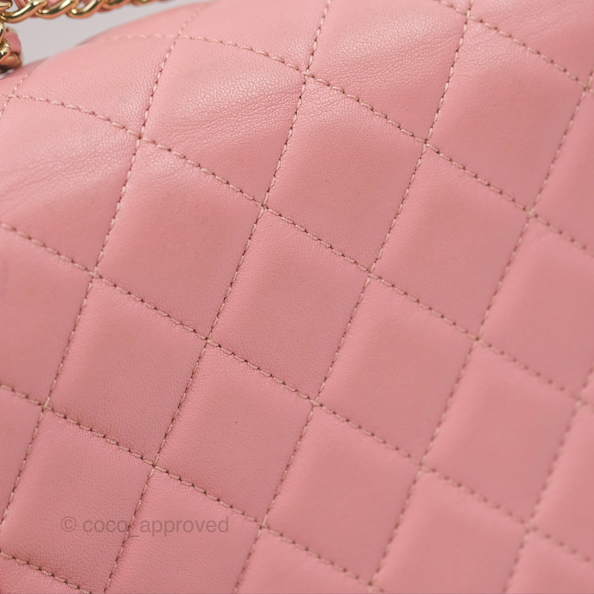 Chanel Citizen Chic Flap Bag in Pink Lambskin Leather with Gold Hardware - Perfect for Women's Luxury Everyday Use & Special Occasions