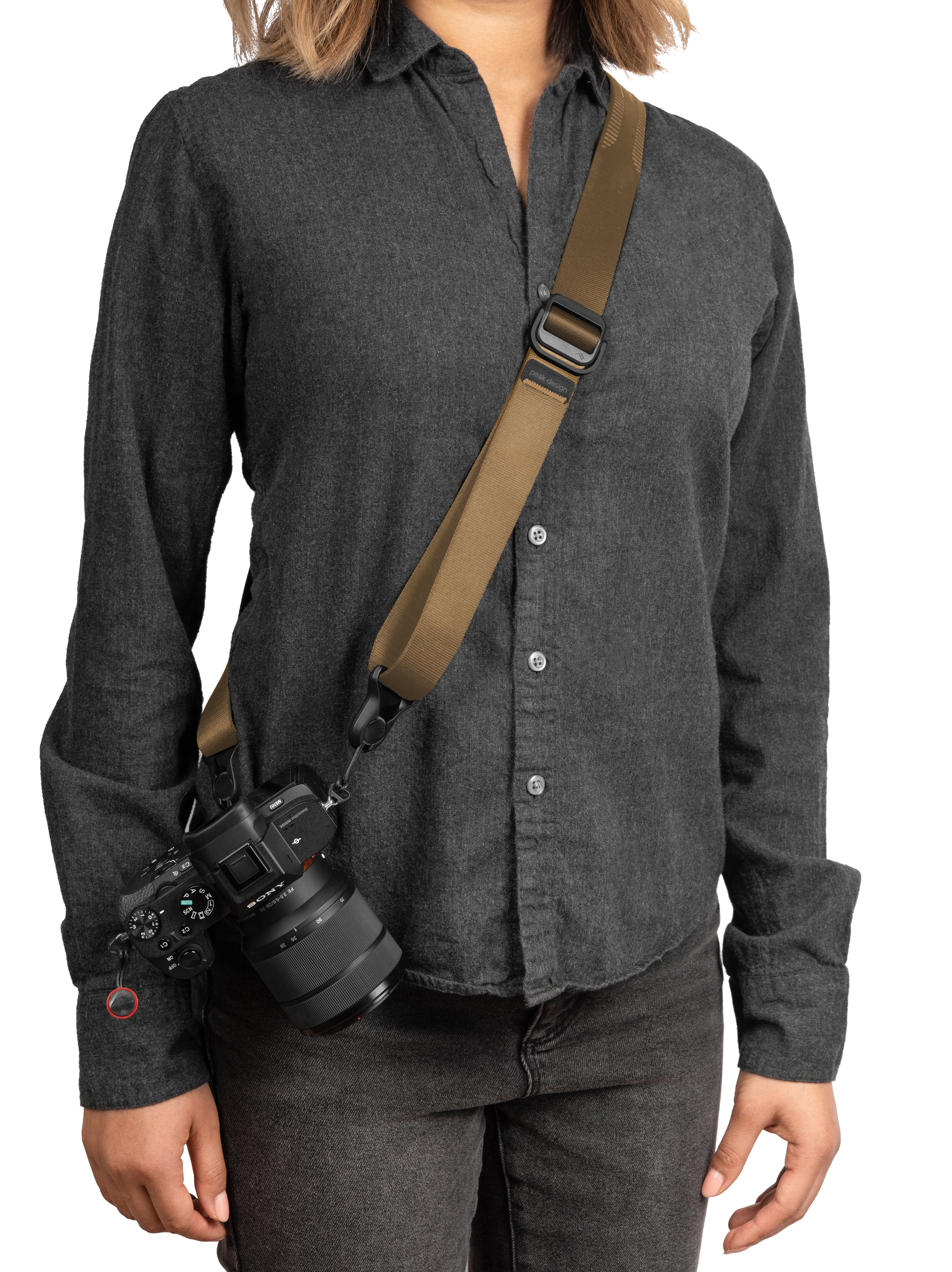 Peak Design Slide Lite Camera Strap SLL CY 3 (Coyote) - Adjustable Shoulder Strap for DSLR & Mirrorless Cameras - Perfect for Travel, Hiking & Outdoor Photography