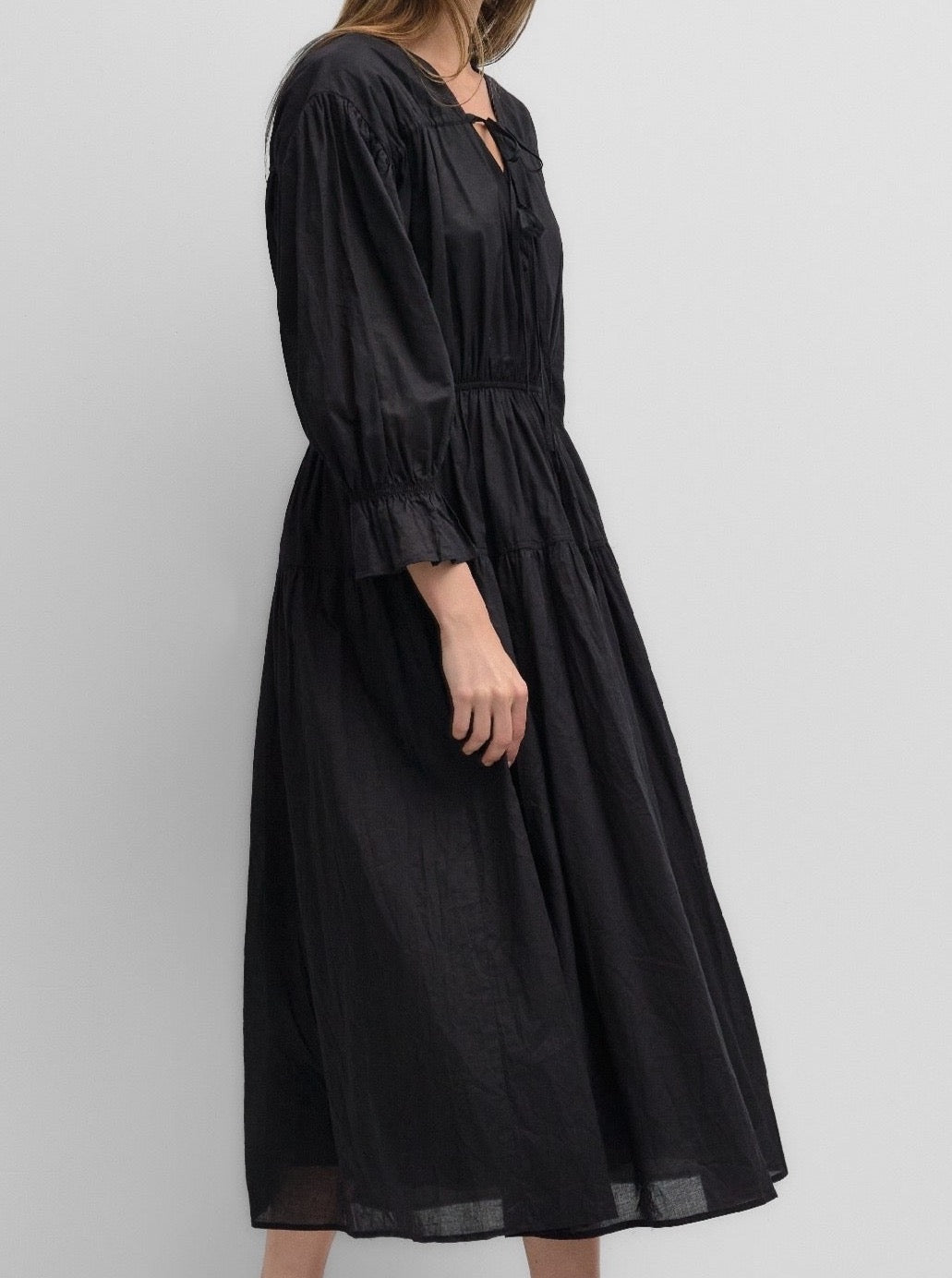 Vivian Elegant Black Dress for Women - Perfect for Evening Parties, Weddings & Special Occasions