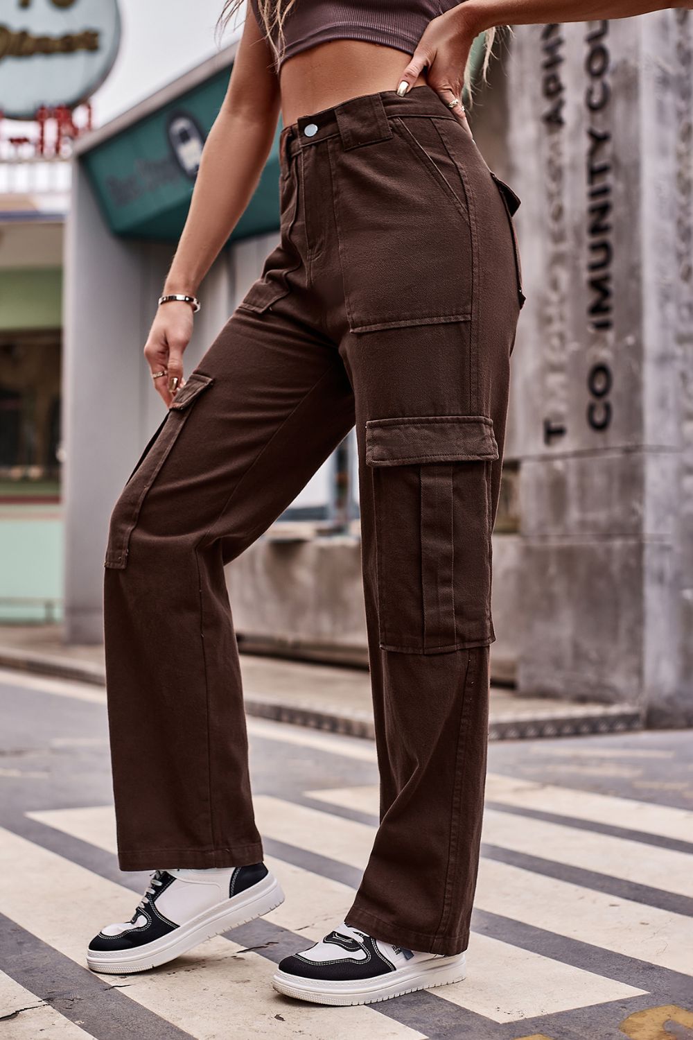 High Waist Button Fly Loose Fit Jeans for Women - Comfortable Stretch Denim Pants for Casual Wear and Everyday Outfits
