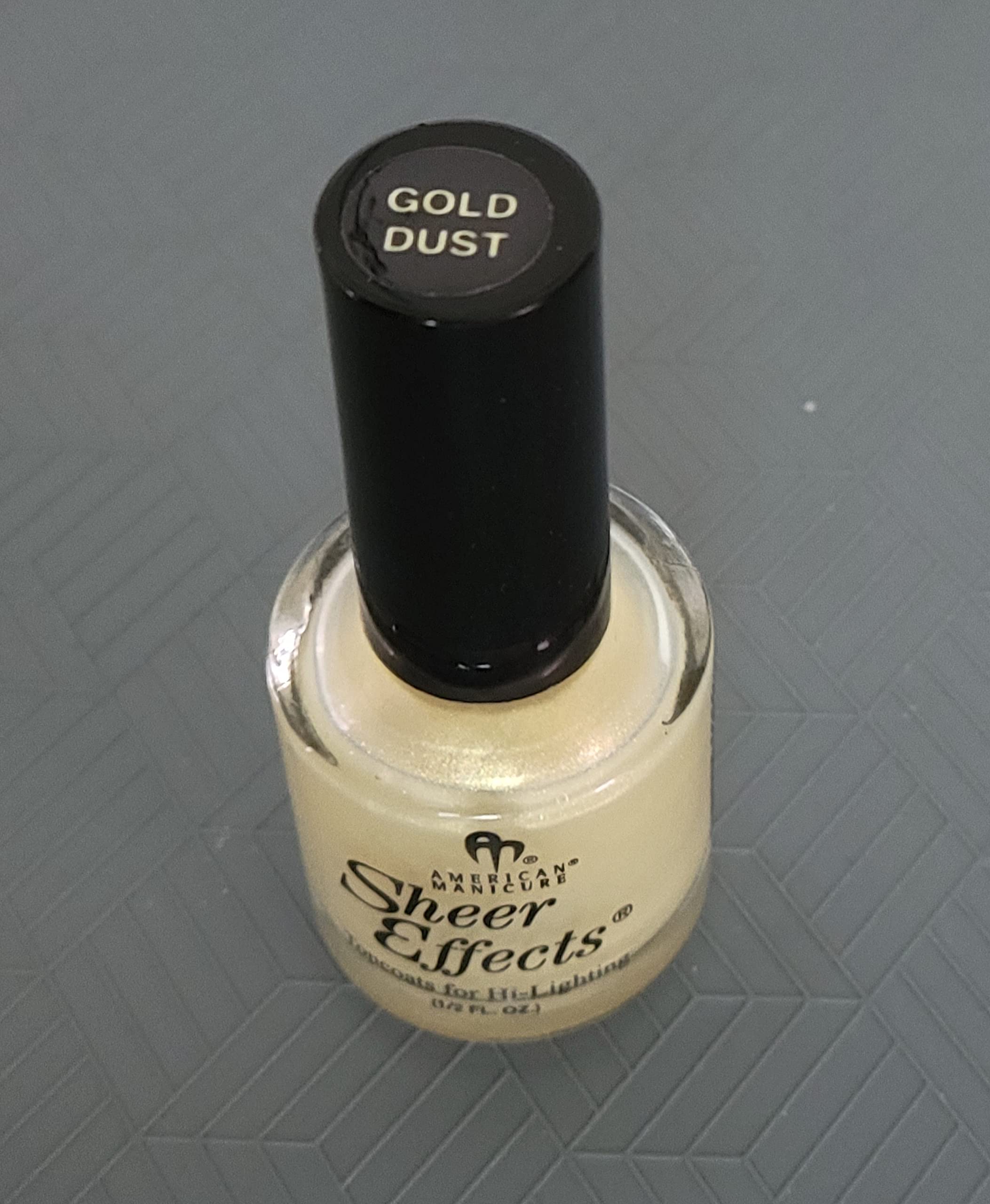 Gold Dust Nail Polish 0.5 fl oz - American Sheer Effects Manicure for Long-Lasting Shine | Perfect for Parties, Weddings & Special Occasions