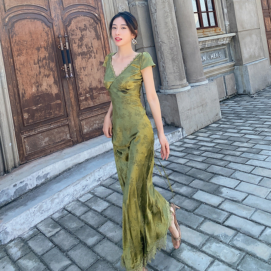 Elegant Green V-Neck Backless Satin Maxi Dress for Women - Summer Sexy Formal Evening Gown - Perfect for Cocktail Parties, Weddings & Date Nights
