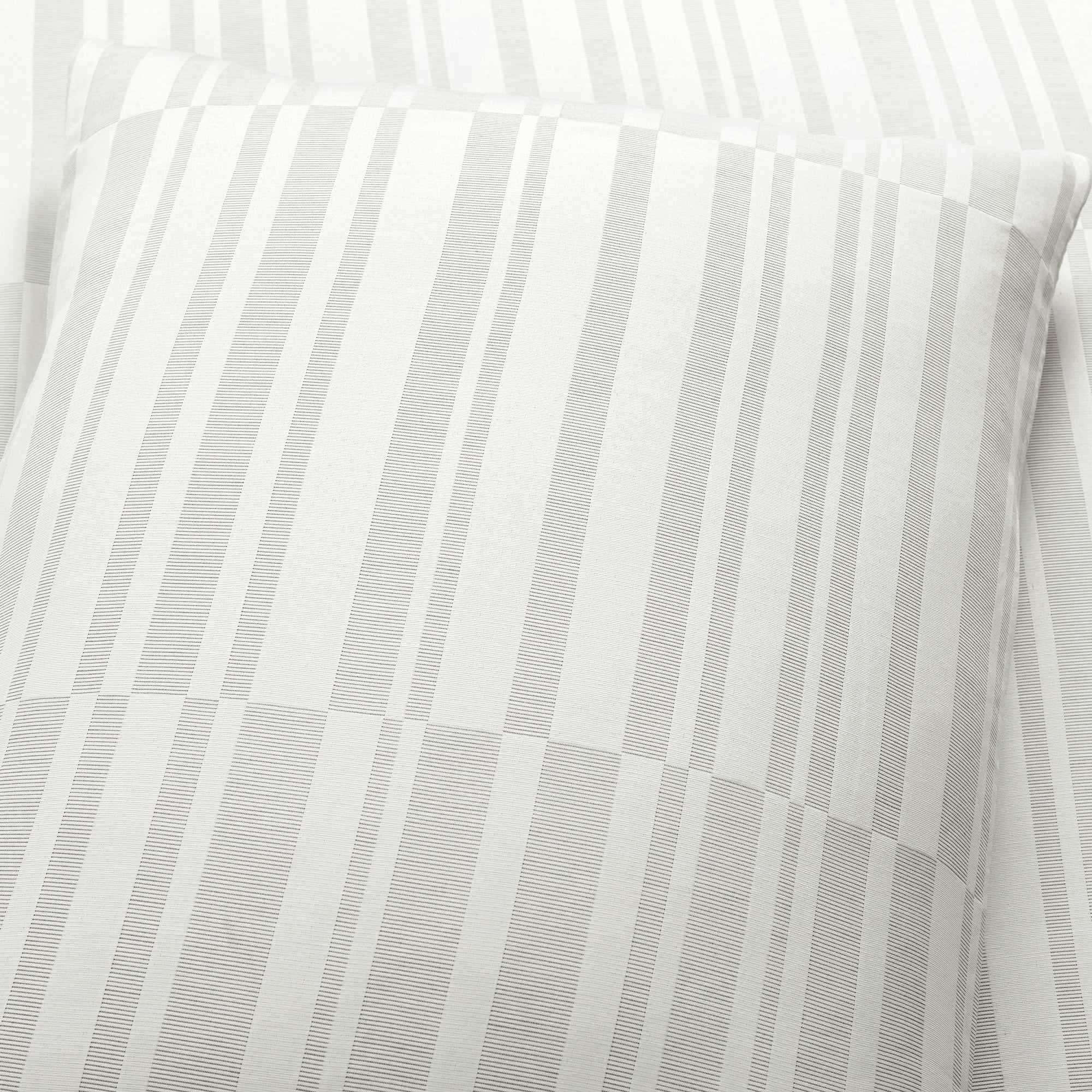 Sawyer Modern Broken Stripe Duvet Cover 3 Piece Set - Soft & Breathable Bedding Set for Queen/King Size - Perfect for Master Bedroom, Guest Room & Dorm Decor
