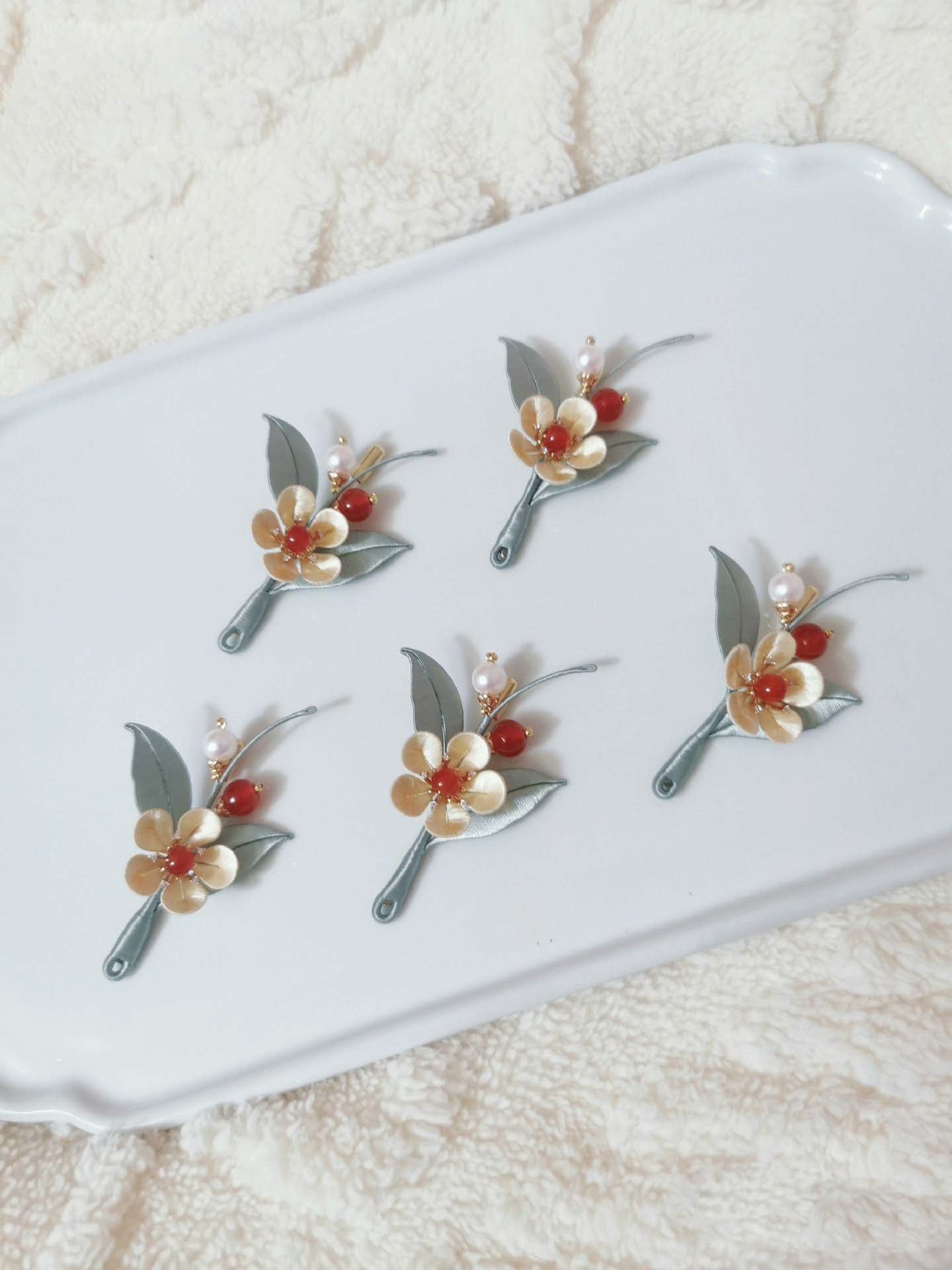 Handmade Silk Flower Brooch - Elegant Floral Pin for Women | Perfect for Weddings, Parties, and Special Occasions