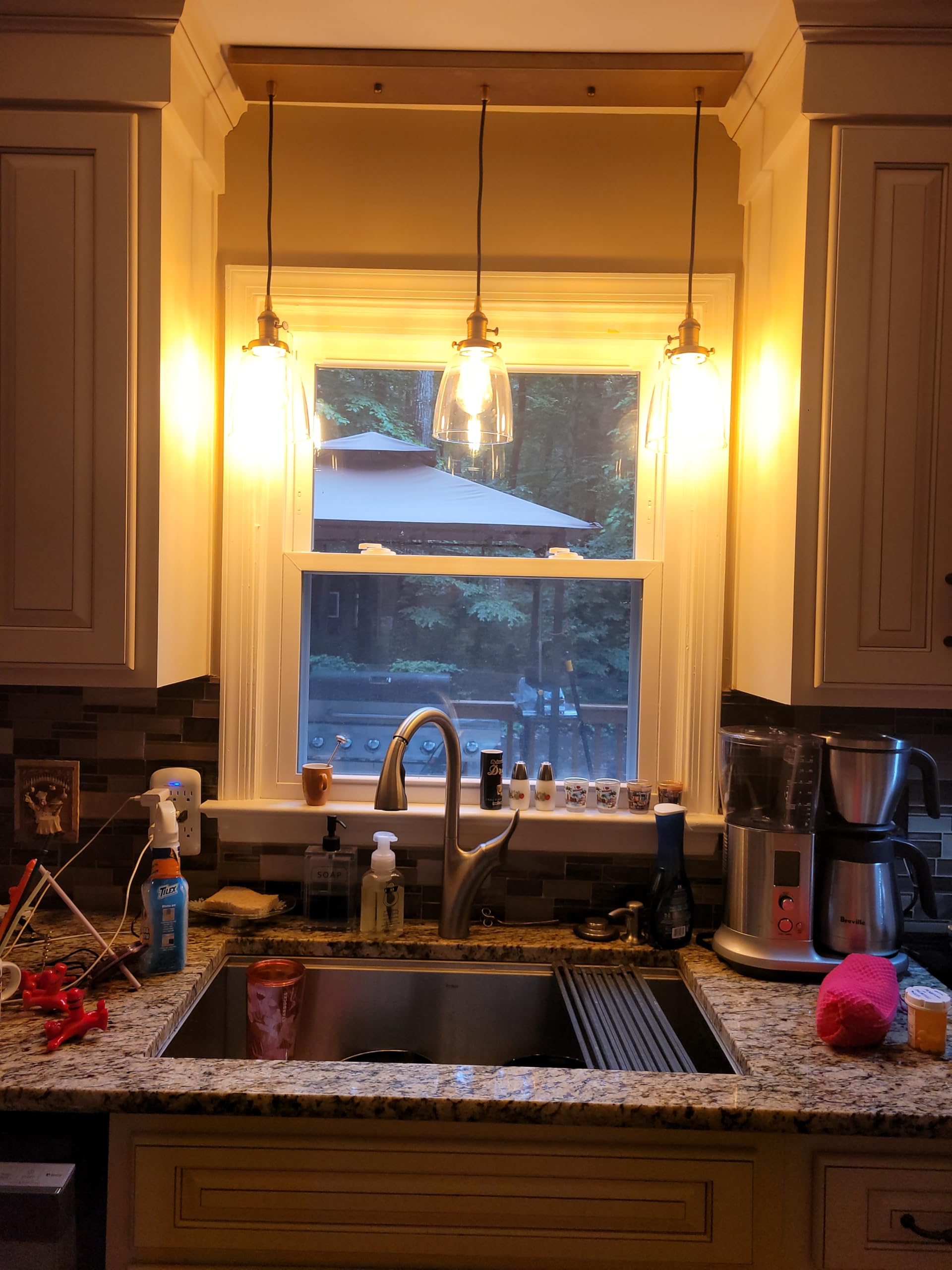 Vintage Rustic Industrial 3-Light Kitchen Island Chandelier - Triple Head Pendant Ceiling Light Fixture with Clear Oval Glass Shade (Antique Bronze) - Perfect for Farmhouse, Loft & Industrial Style Dining Rooms, Kitchens & Living Spaces