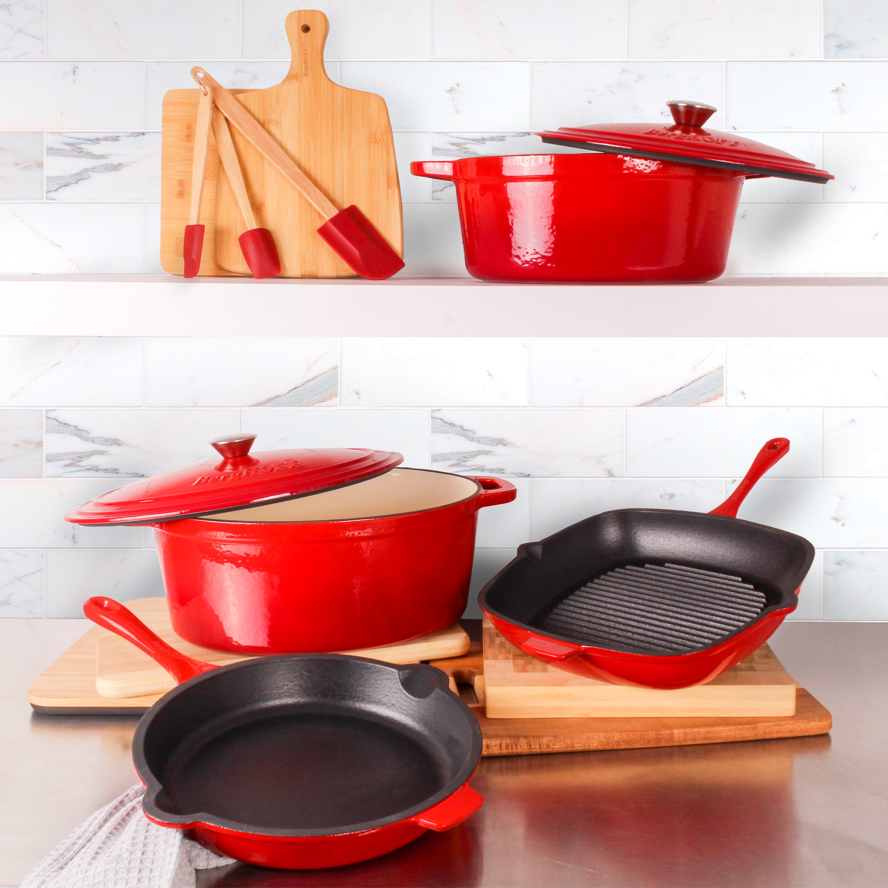BergHOFF Neo 10-Inch Cast Iron Skillet, Pre-Seasoned Red Frying Pan for Stovetop, Oven & Grill – Perfect for Searing, Baking & Frying Steaks, Pancakes & More