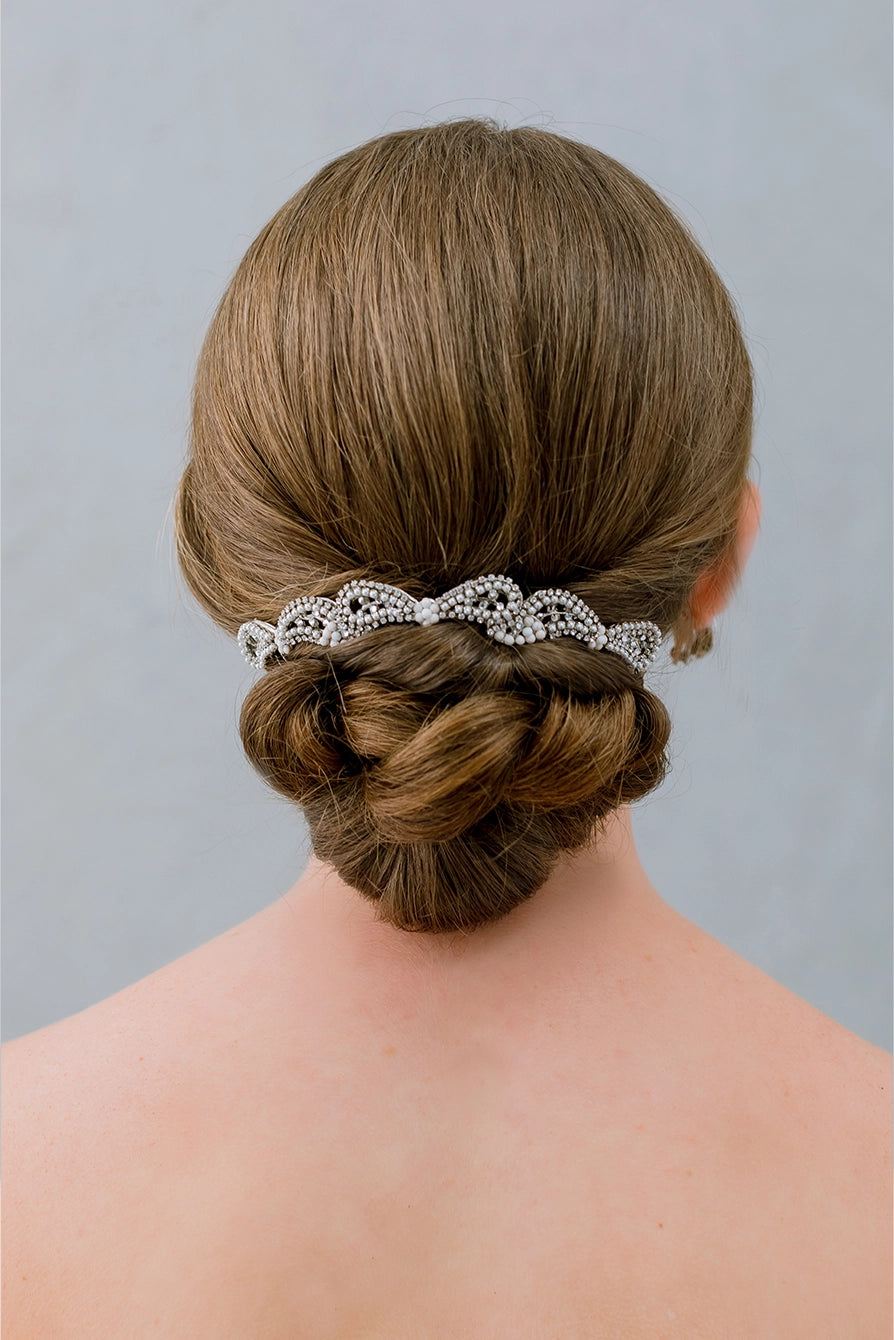 Elegant Hair Comb for Women - Stylish Detangling Comb for Smooth & Shiny Hair - Perfect for Daily Styling, Travel & Special Occasions