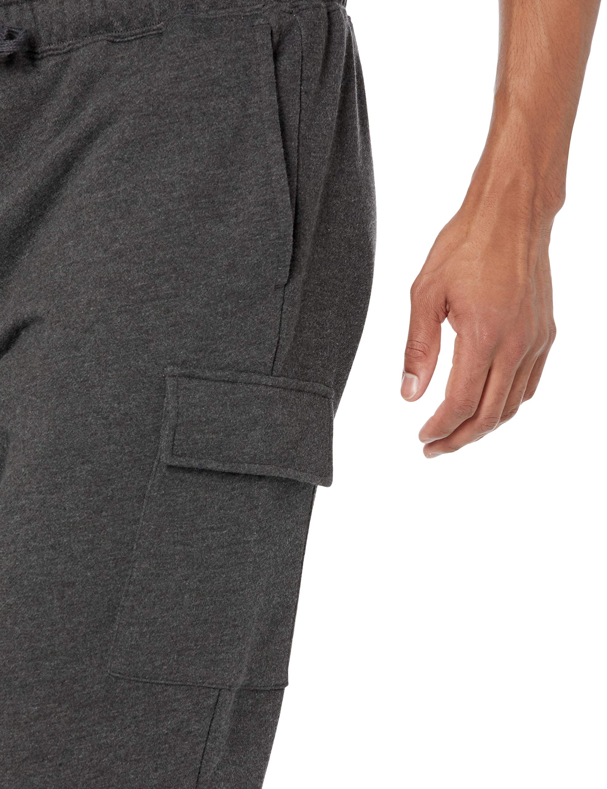 Amazon Essentials Men's Fleece Cargo Sweatpants - Comfortable Jogger Pants with Multiple Pockets for Casual Wear, Workout & Lounge