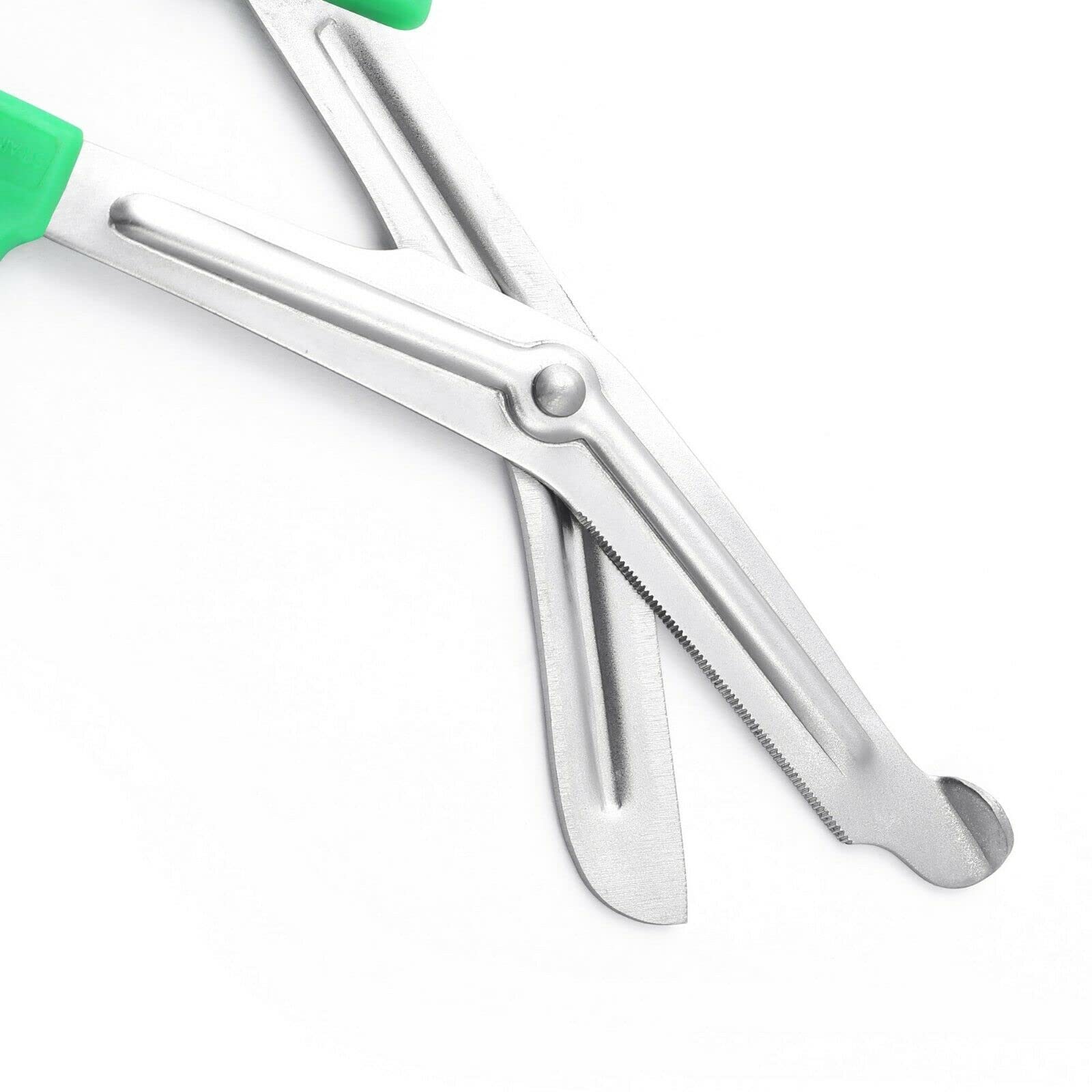 EMT Trauma Shears - Stainless Steel Medical Scissors for First Aid, Paramedics & Fire Rescue | Heavy Duty Bandage & Fabric Cutting | Autoclavable Tuff Cut Utility Shears (5.5 Inch, Green) - Perfect for Emergency Kits, Hospitals & Outdoor Survival Gear