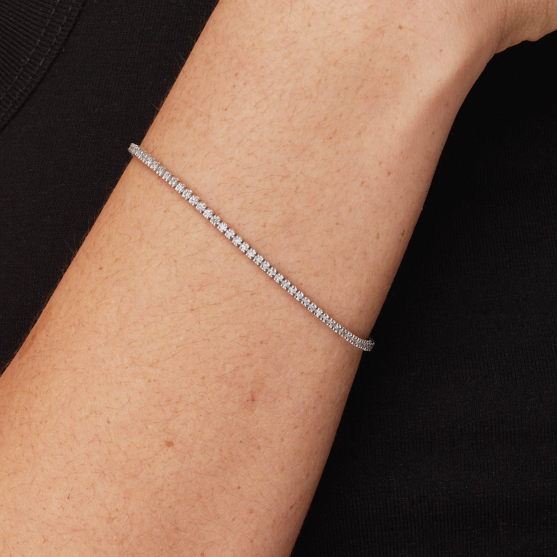 10K White Gold Diamond Tennis Bracelet for Women - Elegant & Timeless Jewelry for Weddings, Parties & Special Occasions