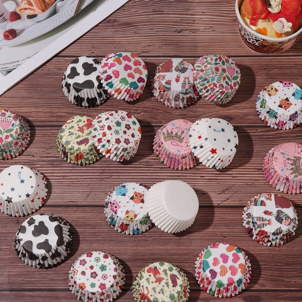 Magic Providers 200-Pack Cupcake Baking Paper Liners - 4cm Diameter for Hot Buns, Mini Muffins & Indian Sweets | Reusable Cake Decorating Wrappers | Perfect for Kitchen, Party, Wedding & Gift Packaging (Random Patterns)