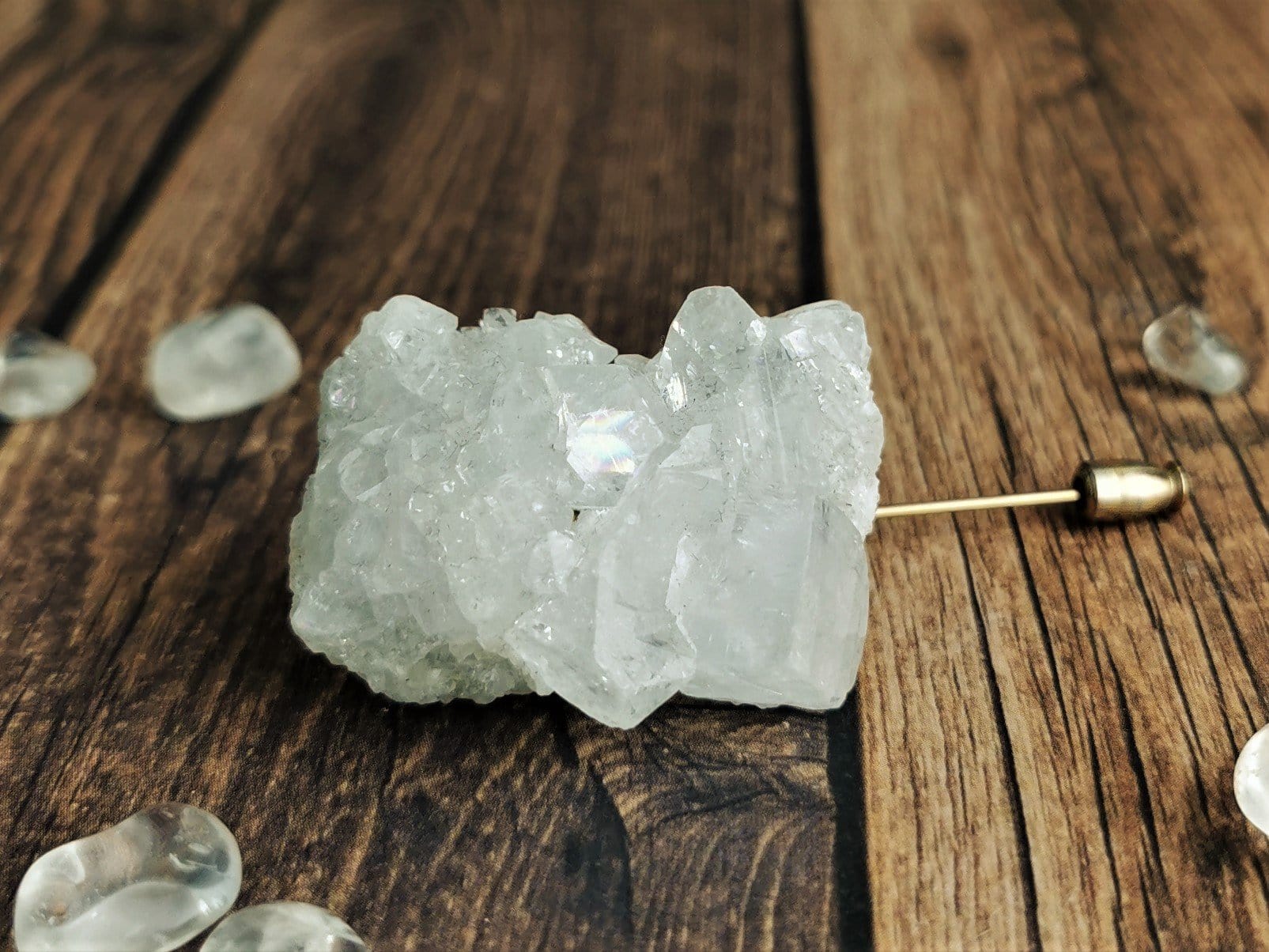Natural Apophyllite Crystal Cluster Brooch - Healing Stone Jewelry for Spiritual Growth & Energy Balance | Perfect for Meditation, Reiki, and Gift Giving