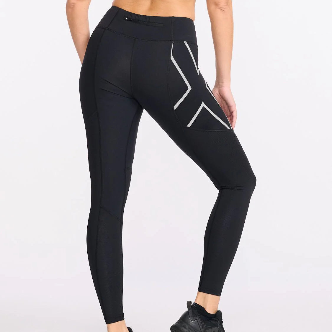 2XU Women's Aero Vent Mid Rise Compression Tights - High Performance Running & Workout Leggings for Yoga, Gym & Athletic Training