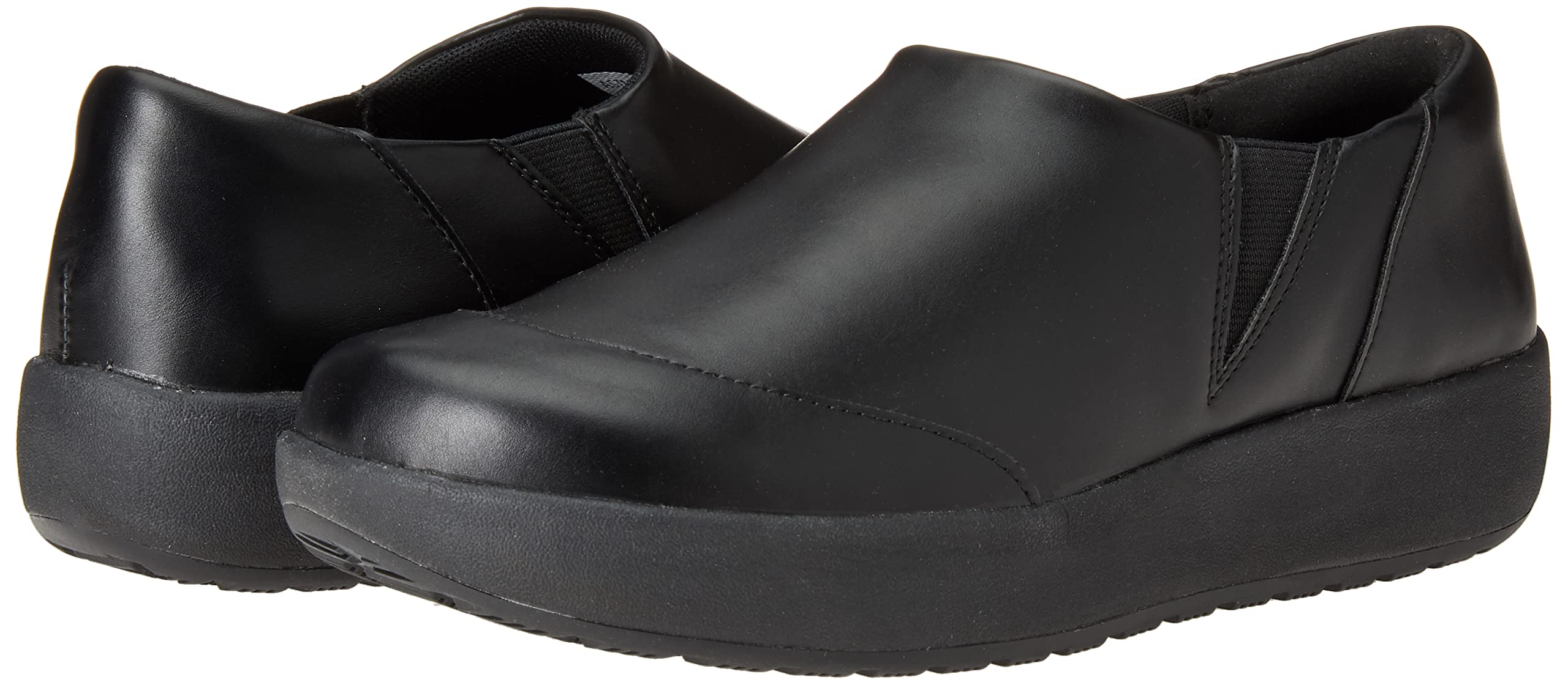 Amazon Essentials Women's Slip Resistant Work Shoes - Non-Slip Comfortable Service Shoes for Waitresses, Nurses & Restaurant Workers - Black Leather Professional Shoes for Healthcare & Food Service