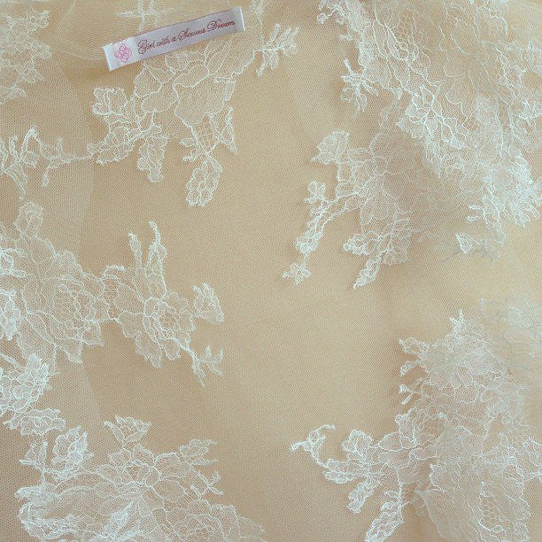 Elegant Amber French Lace & Tulle Cap Sleeve Bridal Bolero Shrug - Perfect for Weddings, Bridal Showers & Formal Events