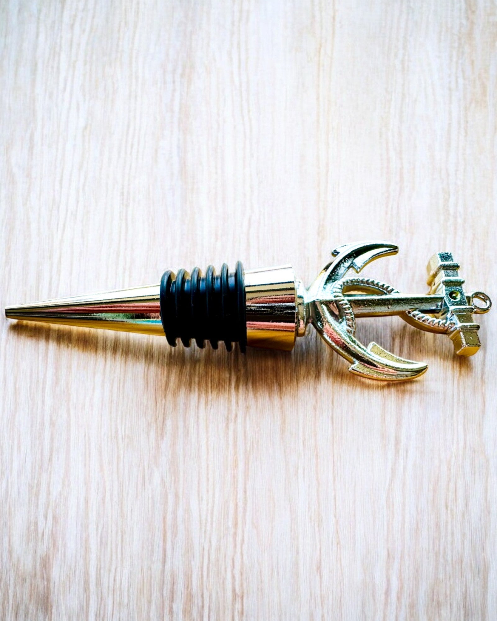 Personalized Wine Stopper with Engraving Option - Elegant & Airtight Wine Preserver for Red, White & Sparkling Wines - Perfect Gift for Weddings, Anniversaries & Housewarming Parties