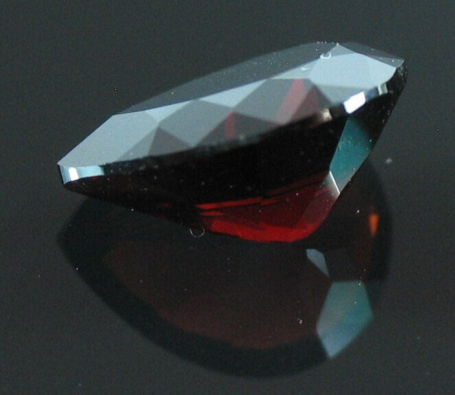 Wholesale Natural Genuine African Garnet Gemstones - Pear Cut 5x3mm to 10x7mm Loose Stones, VVS Eye Clean, January Birthstone - Perfect for Jewelry Making, Engagement Rings & Birthstone Gifts