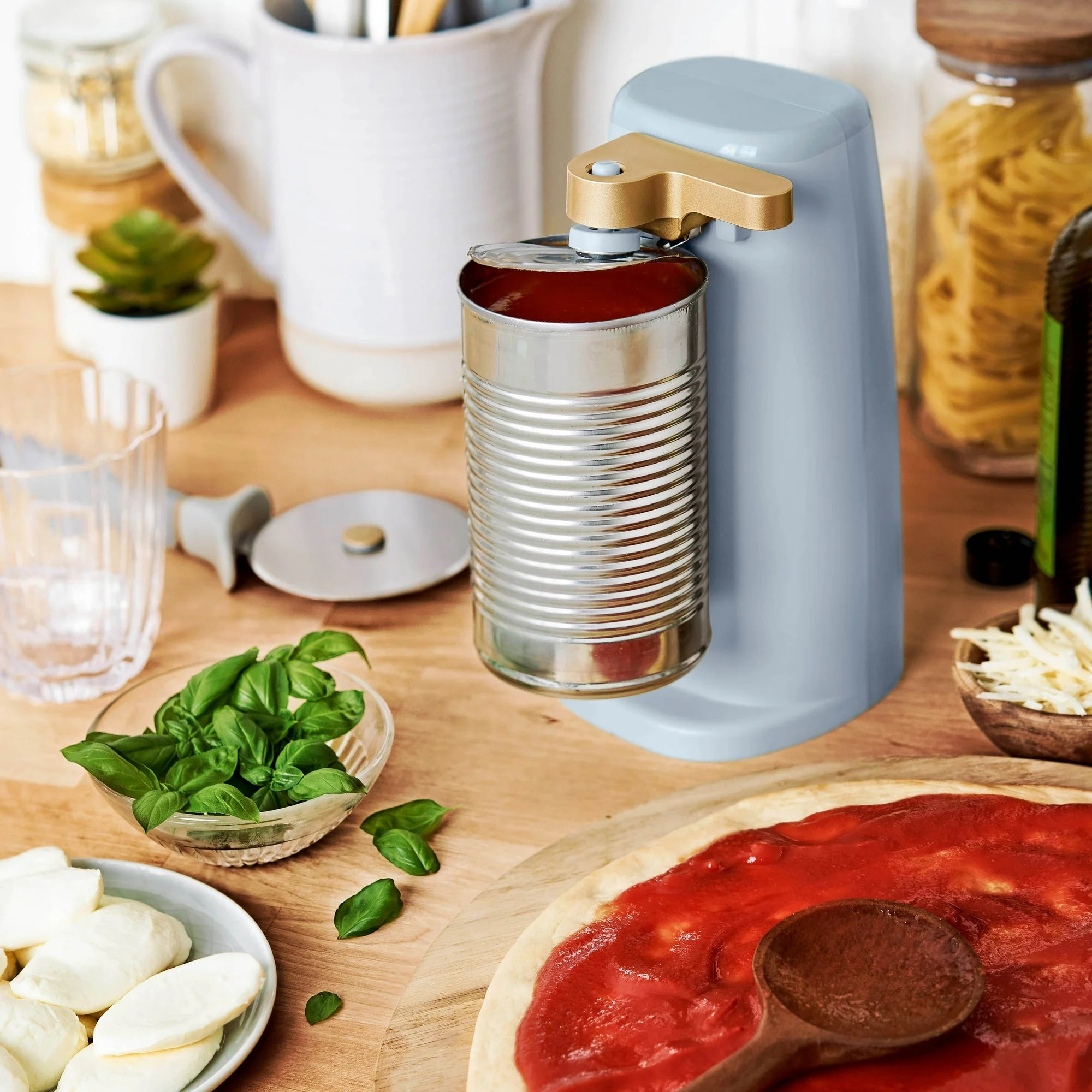 Easy Prep Electric Can Opener - Automatic Hands-Free Operation, Cornflower Blue Kitchen Appliance for Effortless Can Opening at Home or Restaurant