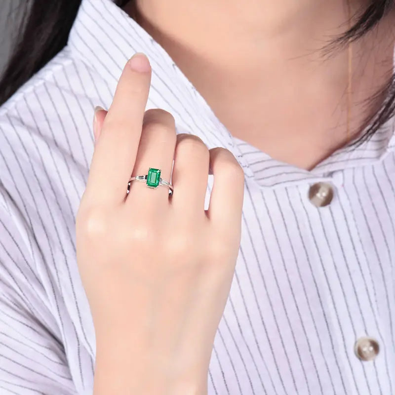 14K White Gold Emerald and Baguette Diamond Wedding Ring for Women - Elegant Bridal Jewelry for Engagement, Anniversary & Special Occasions