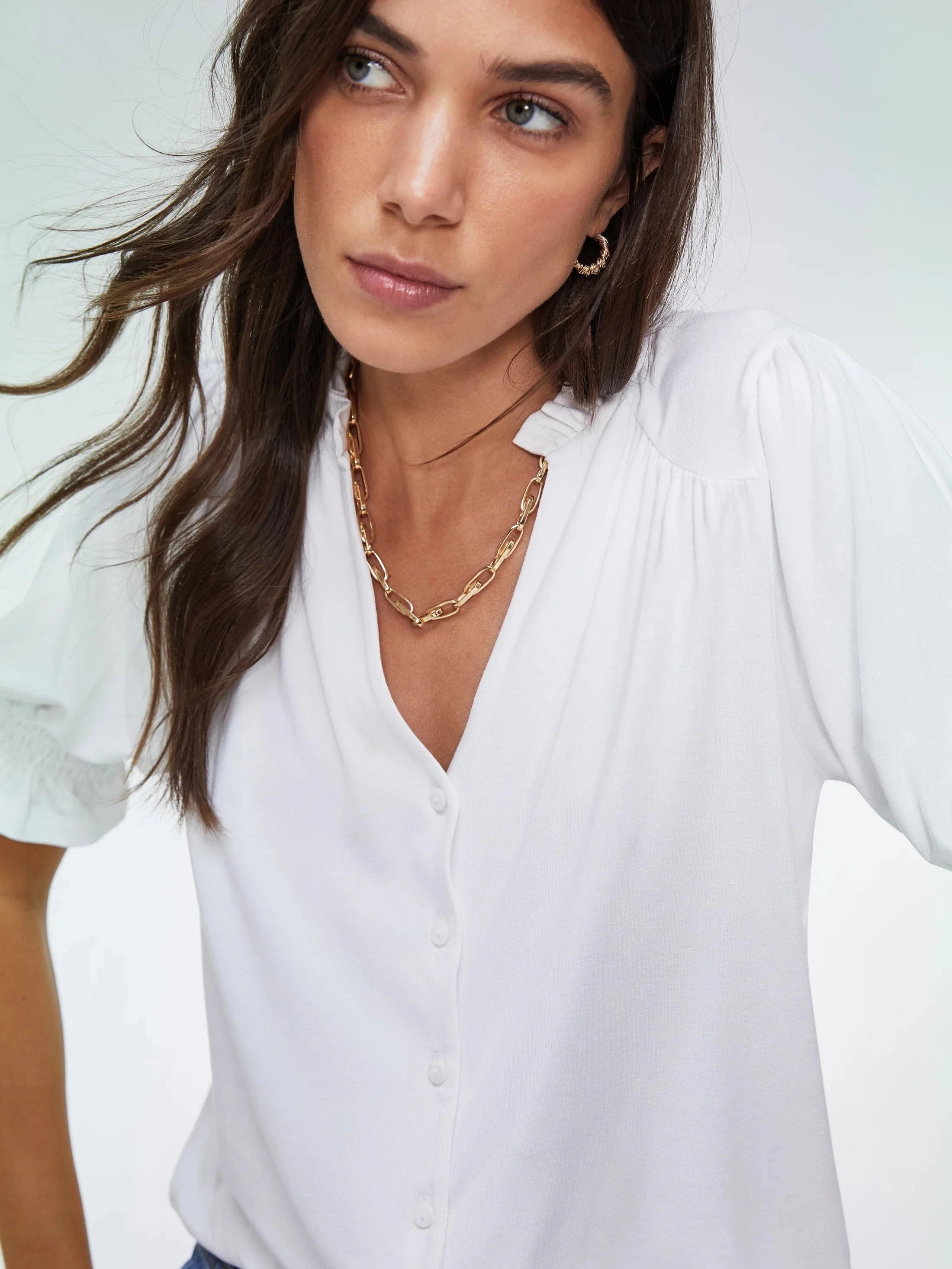 Noa LENZING™ ECOVERO™ Blouse - Women's Sustainable White Blouse for Work & Casual Wear | Breathable & Eco-Friendly Fabric | Office, Date Night & Everyday Outfits