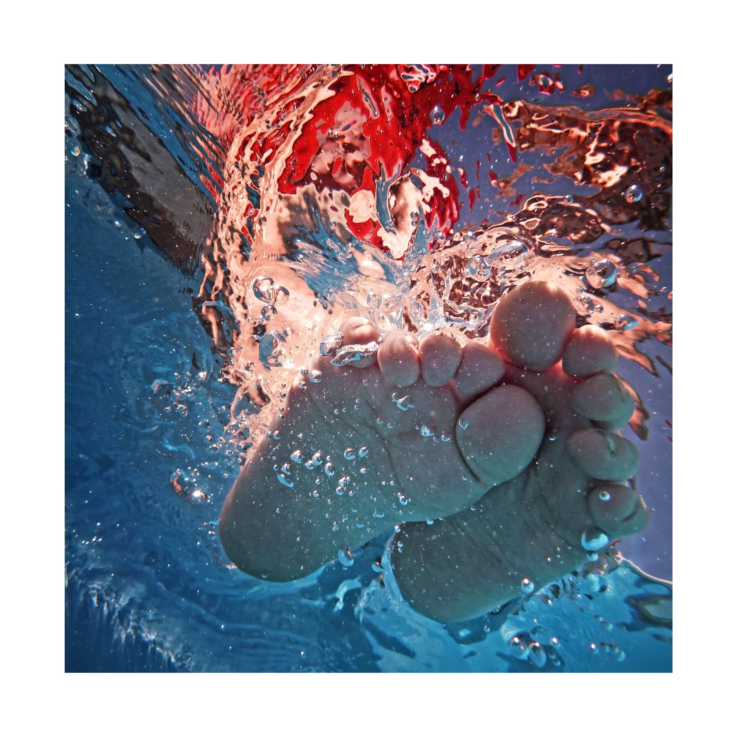 Trademark Fine Art 'Splash' Canvas Painting by Christine Frick - Modern Abstract Wall Art for Living Room, Bedroom & Office Decor