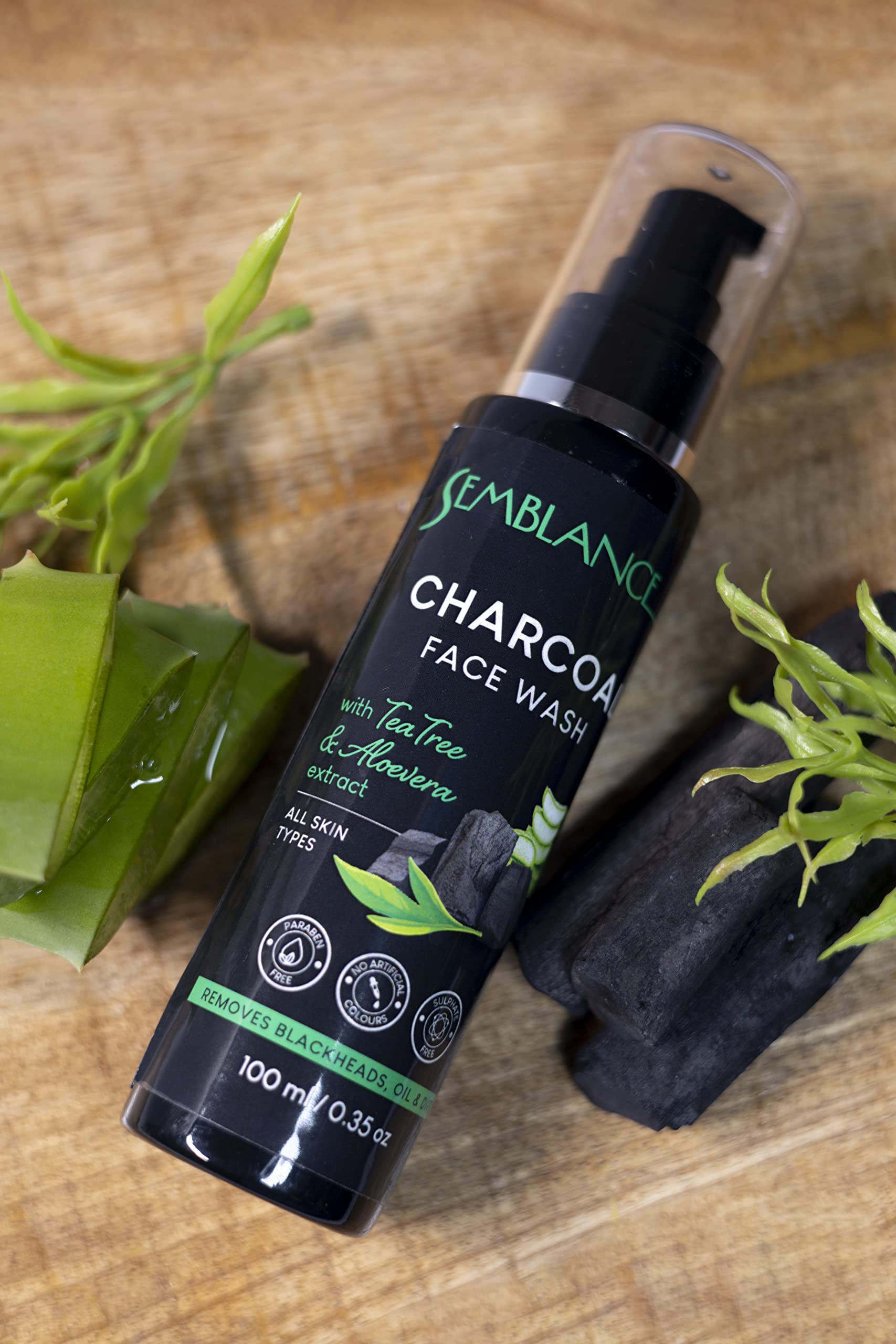 Best Charcoal Face Wash for Men & Women - Deep Cleansing, Oil Control & Acne Treatment | Detoxifying & De-Tan Formula | Ideal for Oily Skin & Beard Care | 100ml | Perfect for Daily Skincare Routine & Post-Workout Refreshment