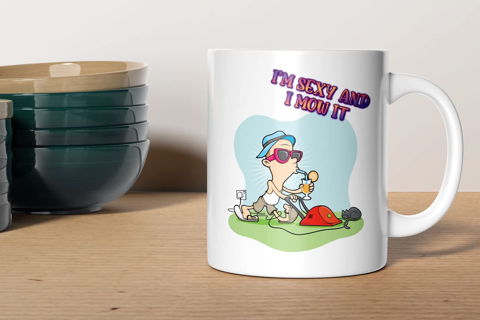 Funny Landscaping Coffee Mug - 'I'm Sexy And I Mow It' Lawn Mower Pun Gift for Gardeners - Perfect for Landscapers, Lawn Care Workers & Gardening Enthusiasts - Great for Office Use, Birthday Gifts & Outdoor Work Breaks
