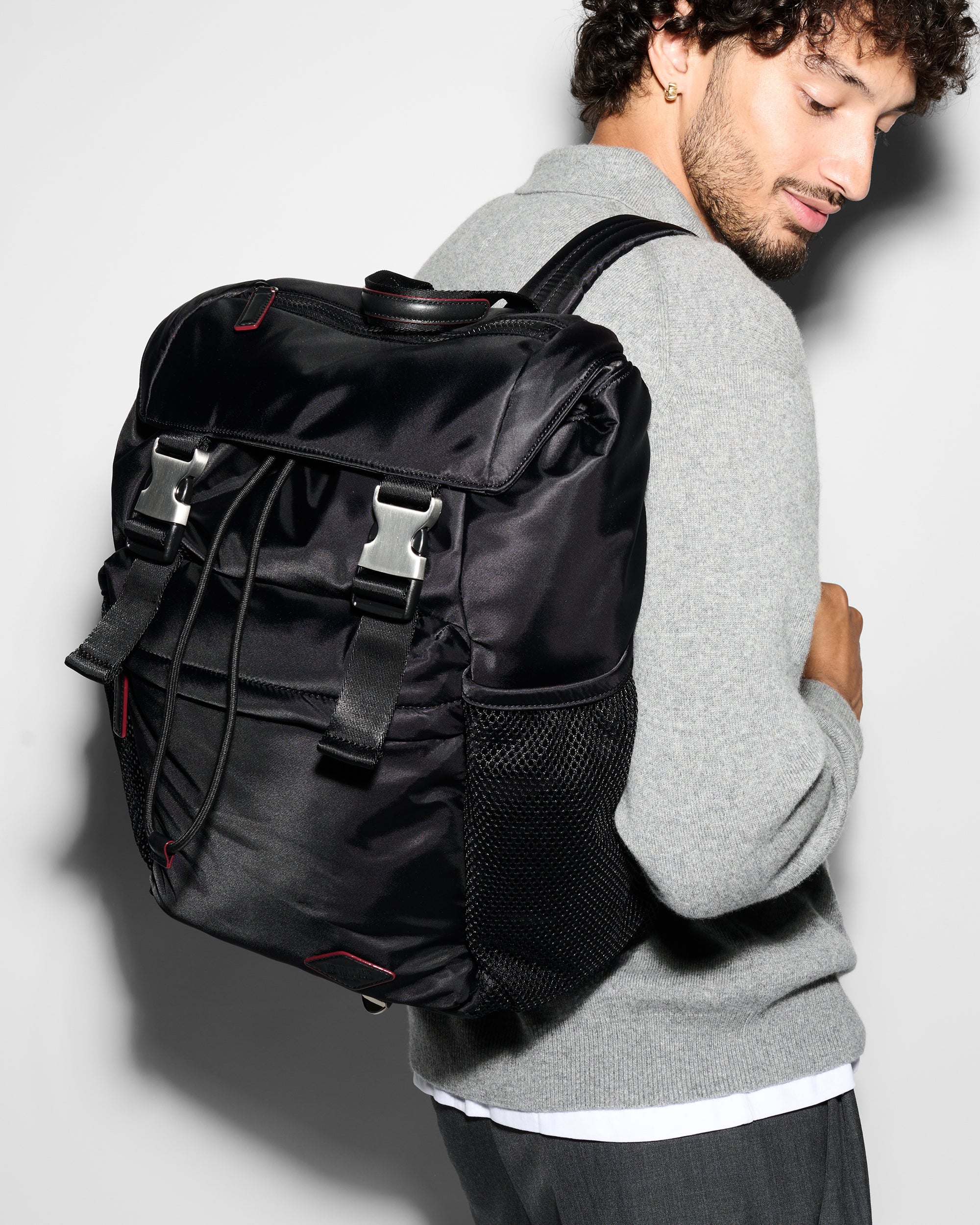 Black Bleecker Large Rucksack - Durable Travel Backpack for Men & Women - Perfect for Hiking, Camping & Daily Commute
