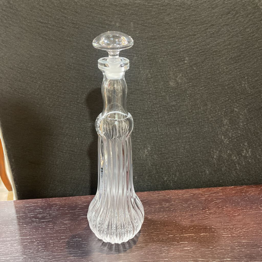 Elegant Ribbed Crystal Decanter Set - 4