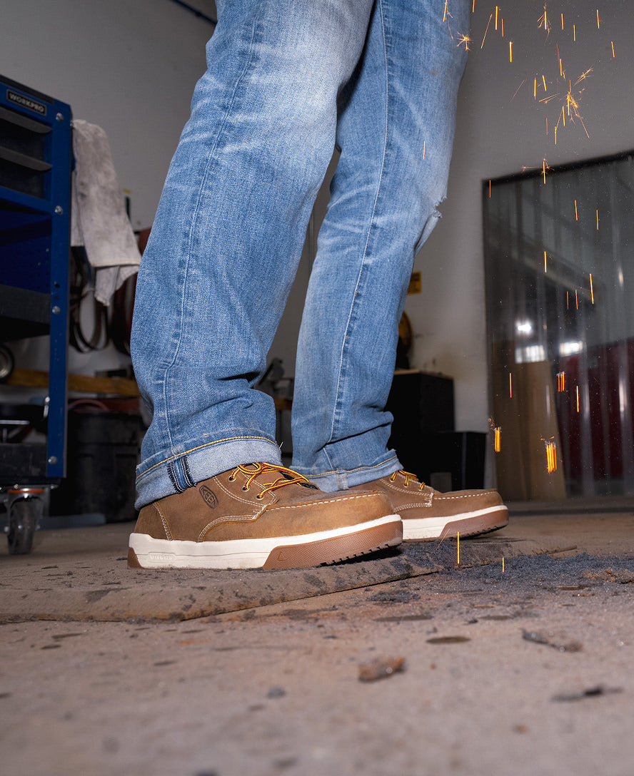 Men's Gibson Boot with Carbon Toe - Belgian/Gum Sole - Durable Work Boots for Construction & Outdoor Activities