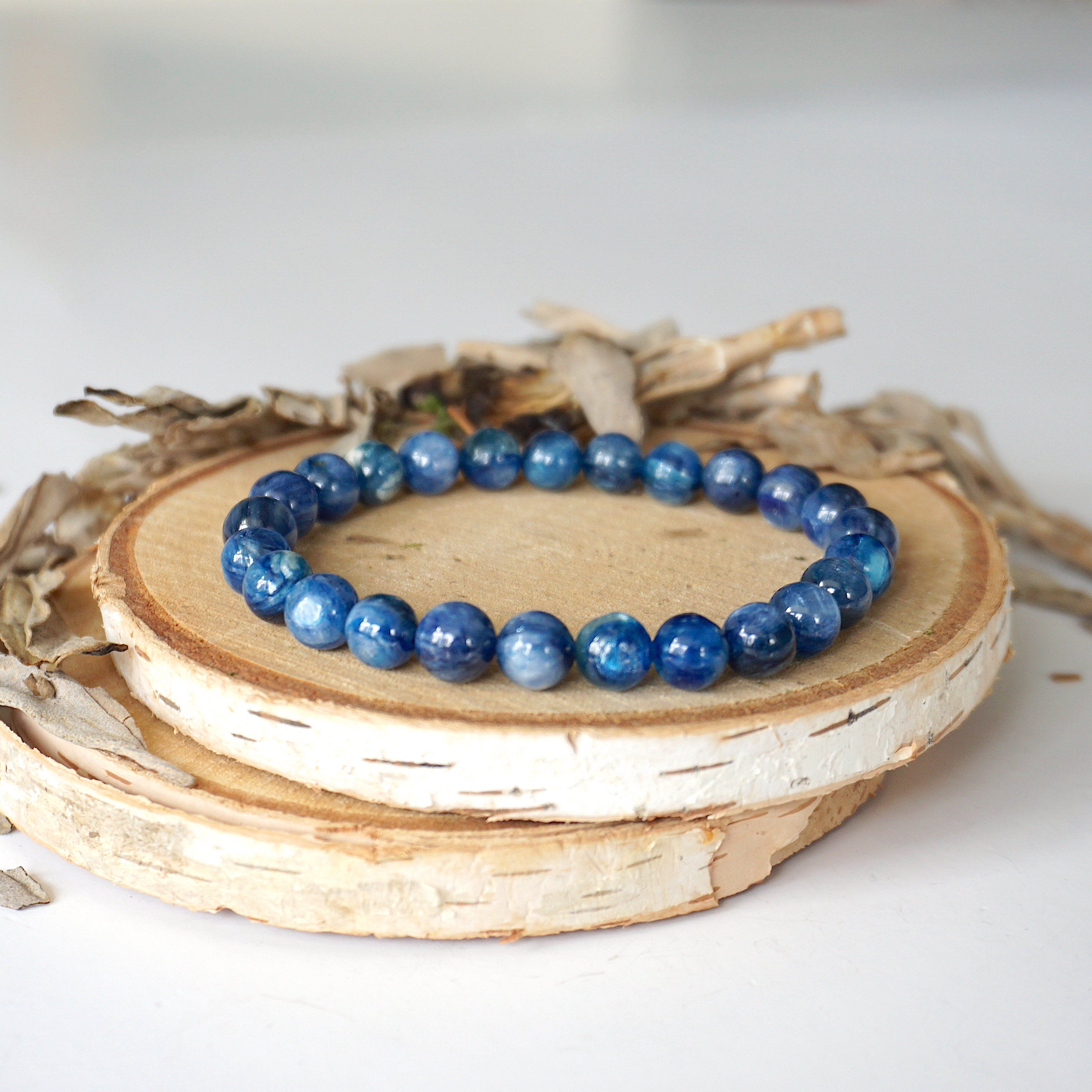 Blue Kyanite Healing Crystal Mala Bracelet - Natural Gemstone Meditation Beads for Stress Relief & Positive Energy - Perfect for Yoga, Mindfulness & Spiritual Practice