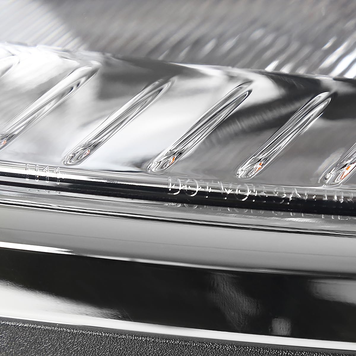 Spec-D Tuning Chrome Headlights with Chrome Trim for 2014-2015 Chevy Silverado 1500 - Left & Right Pair Headlight Assembly - Upgrade Your Truck's Style & Night Visibility