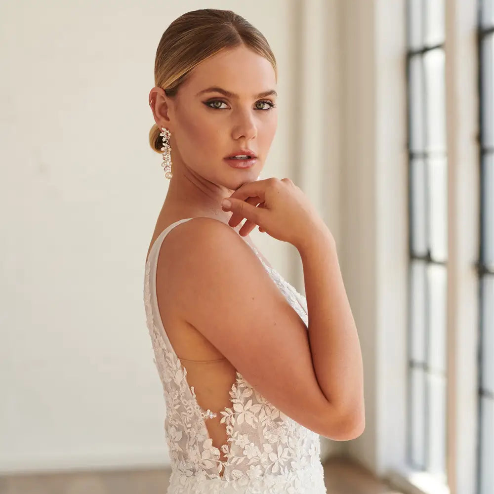 Elegant Bridal Earrings for Wedding | E2348 | Perfect for Brides, Bridesmaids, and Formal Occasions