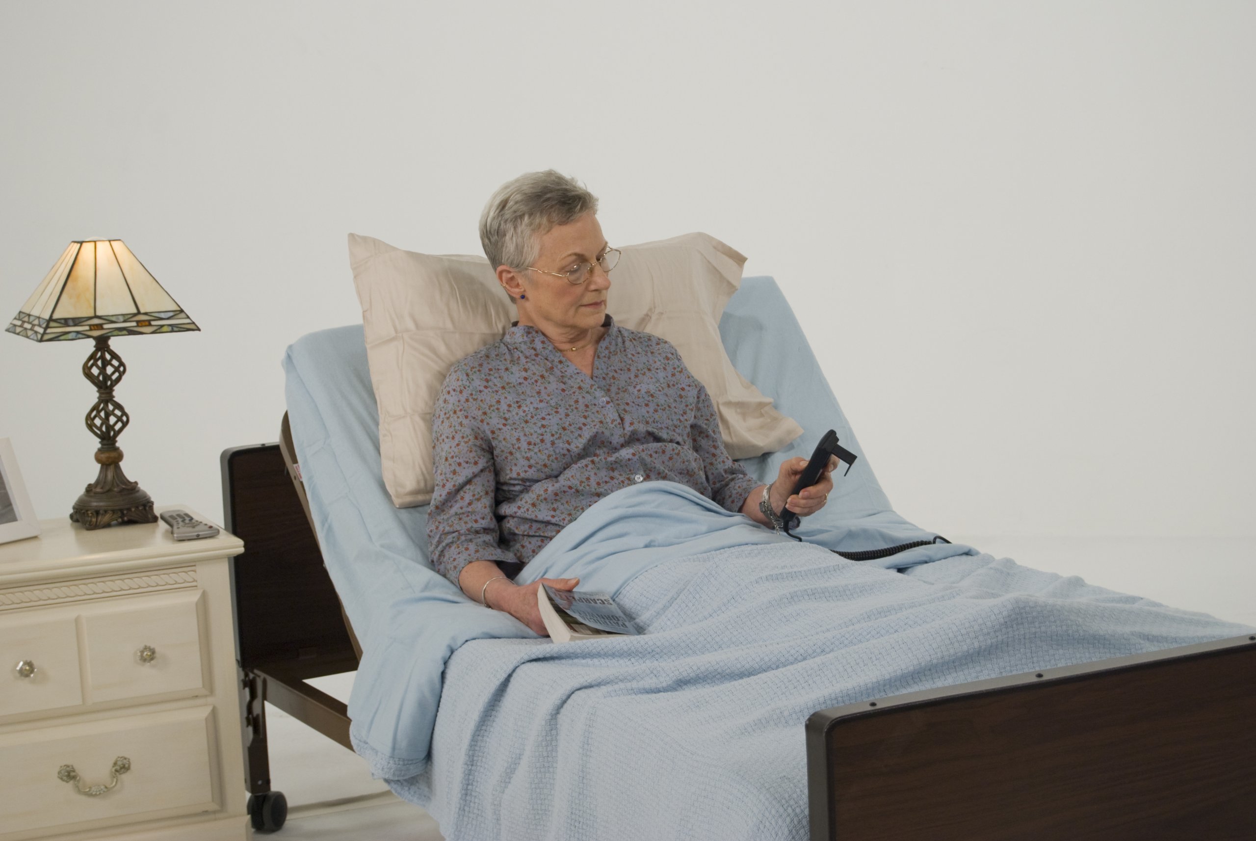Drive Medical Heavy Duty Bariatric Hospital Bed - 42 Inch Wide, 450 lbs Weight Capacity, Adjustable Height, Brown Finish | Ideal for Home Care, Elderly Patients & Medical Facilities