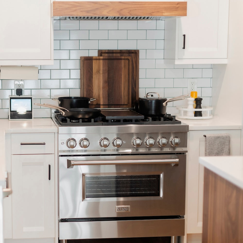 ZLINE RA36 36-Inch 4.6 cu.ft Stainless Steel Dual Fuel Range - 6 Burner Gas Cooktop & Electric Convection Oven for Professional Home Kitchen Cooking | Perfect for Baking, Roasting & Large Family Meals