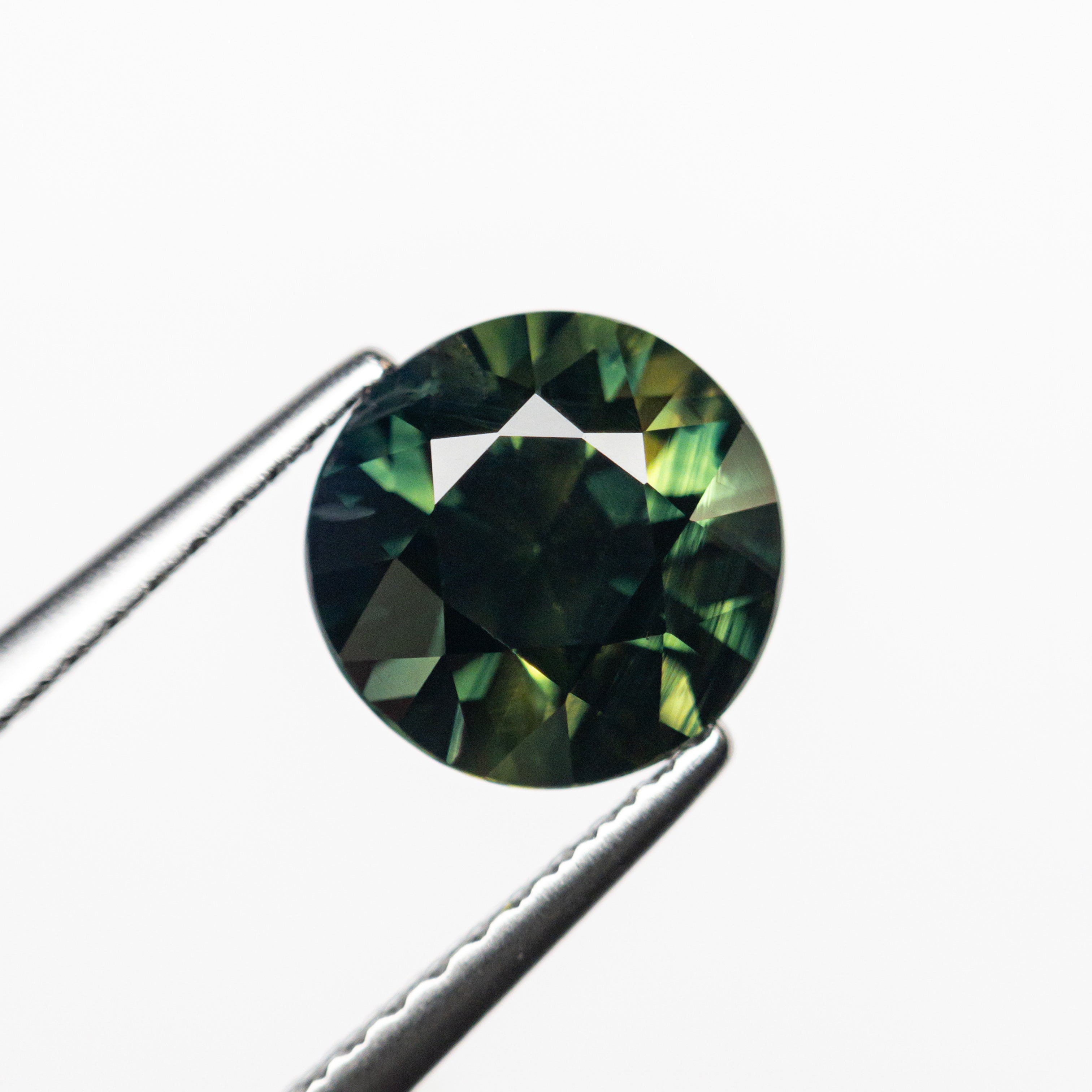 2.12ct Round Brilliant Blue Sapphire Gemstone - 7.52x7.48x5.33mm Natural Loose Stone for Engagement Rings & Jewelry Making