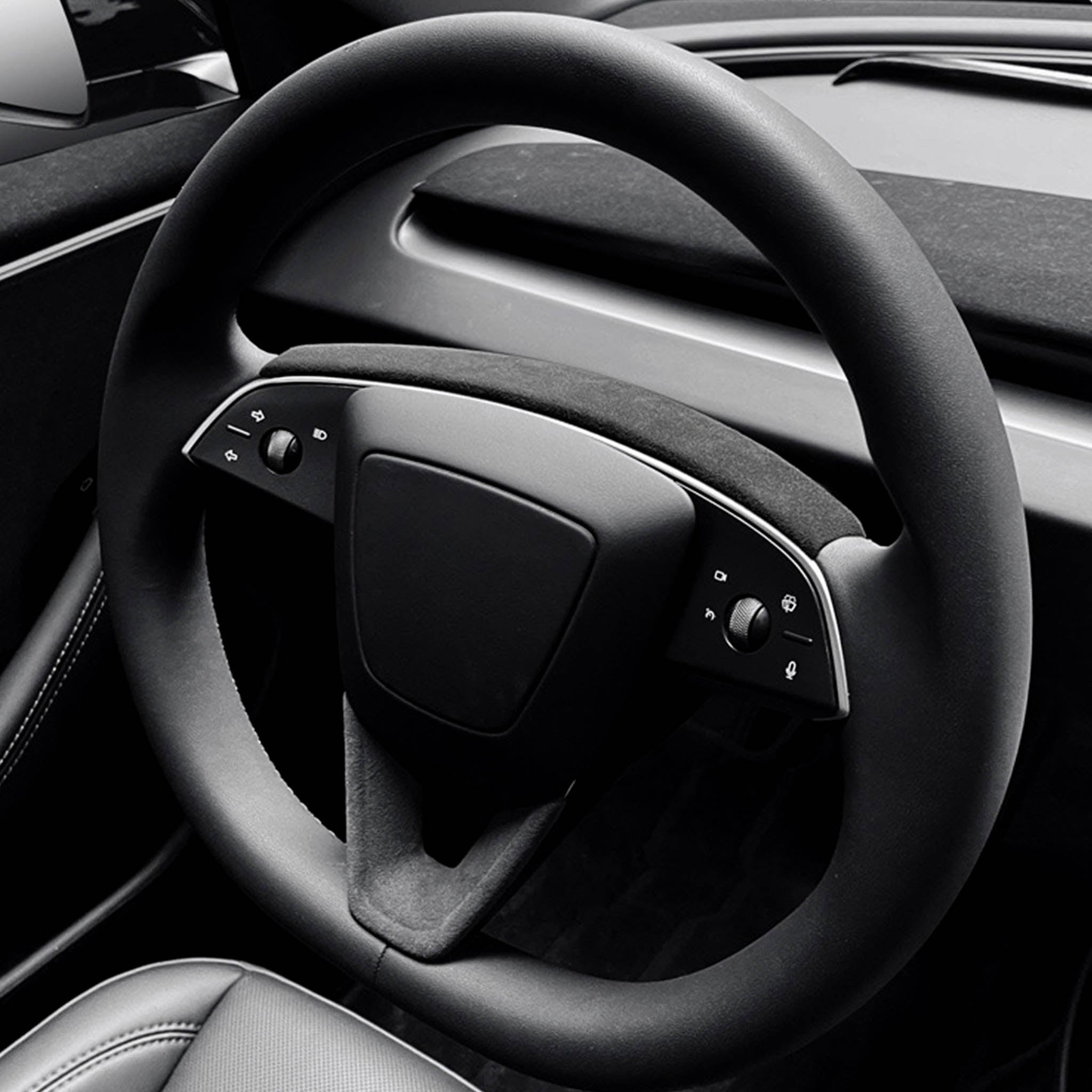 Premium Tesla Alcantara Steering Wheel Cover for 2024+ Model 3 Highland & 2025+ Model Y Juniper - Luxury Interior Upgrade for Enhanced Grip & Comfort During Driving