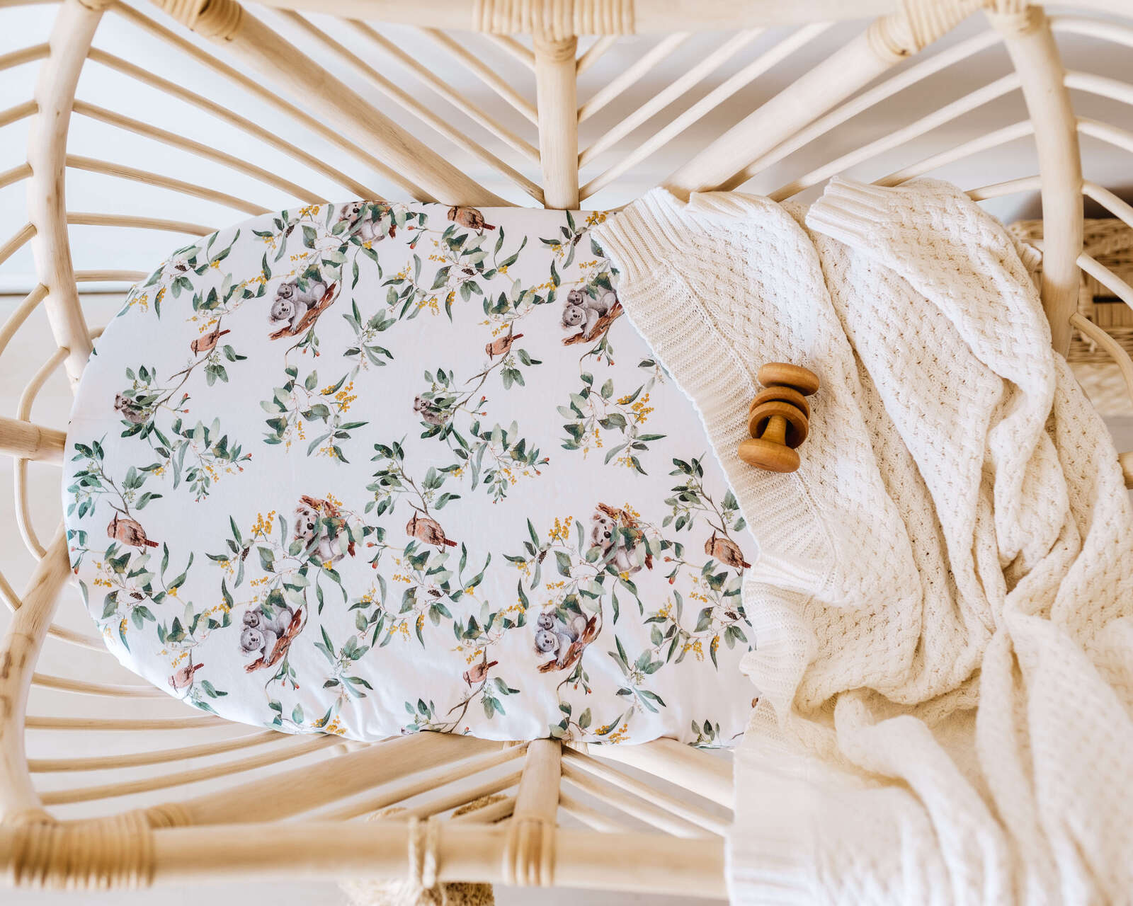Snuggle Hunny Bassinet Sheet & Change Pad Cover - Soft Eucalyptus Fabric for Baby Crib & Nursery - Perfect for Newborns, Infants & Toddlers - Ideal for Daycare, Travel & Home Use