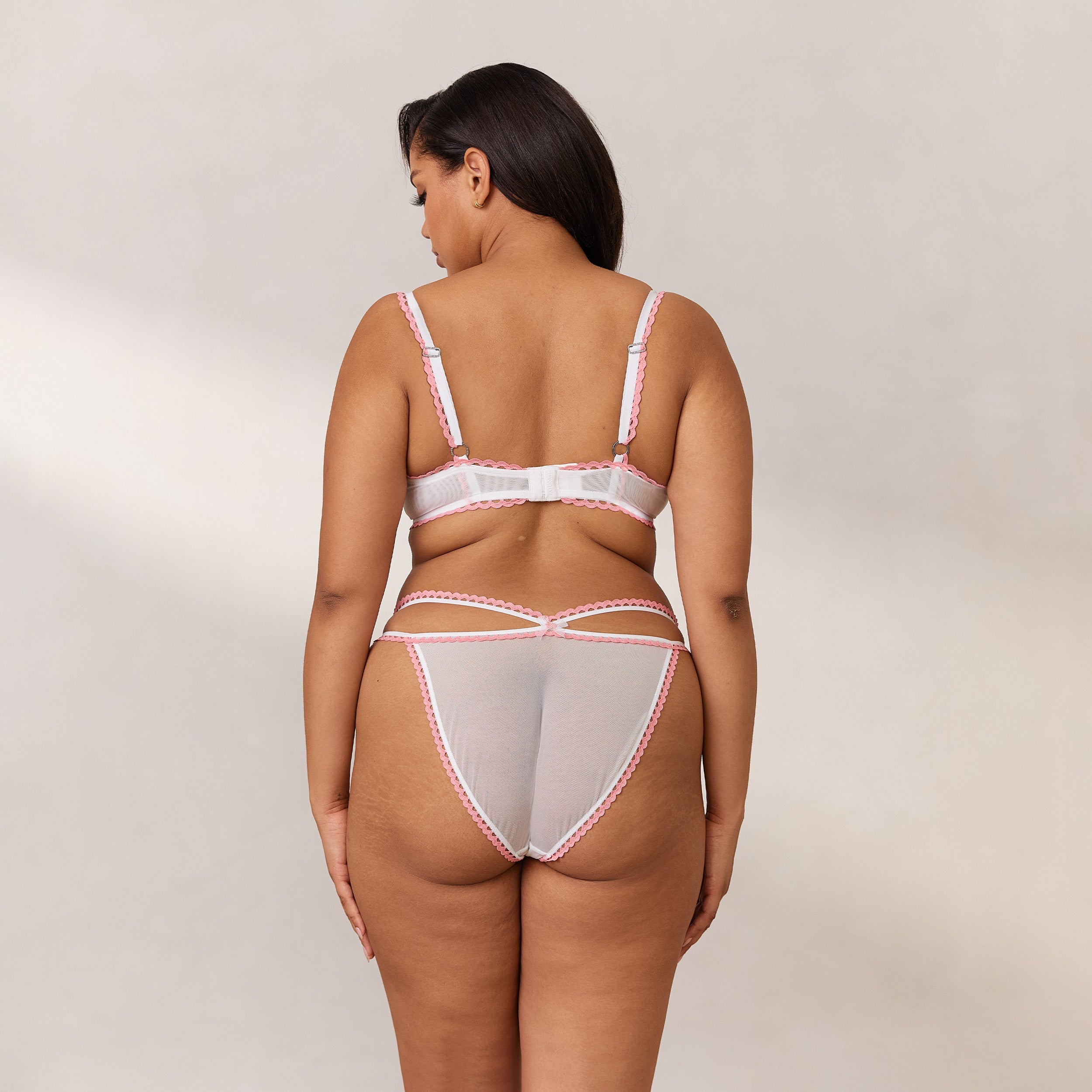 Daisy Embroidered Balcony Bra - Lace Underwire Push Up Bra for Women - Comfortable & Sexy White Bra for Everyday Wear & Special Occasions